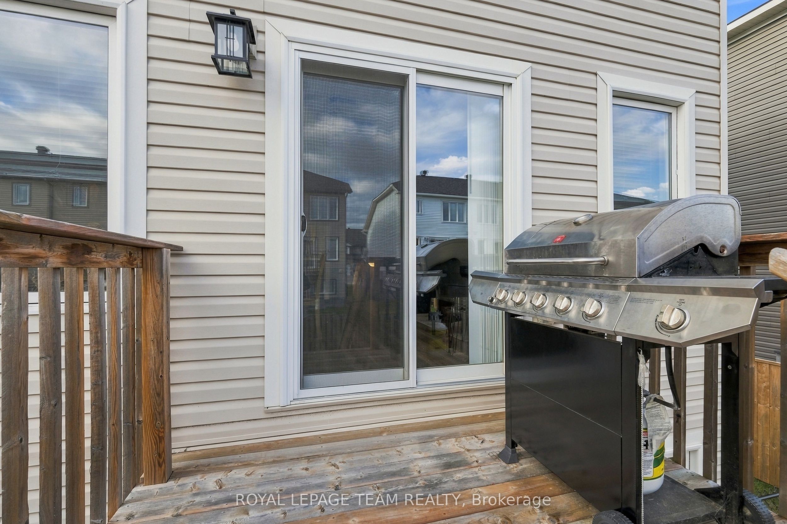 163 Ferrara Drive Property Photo 33