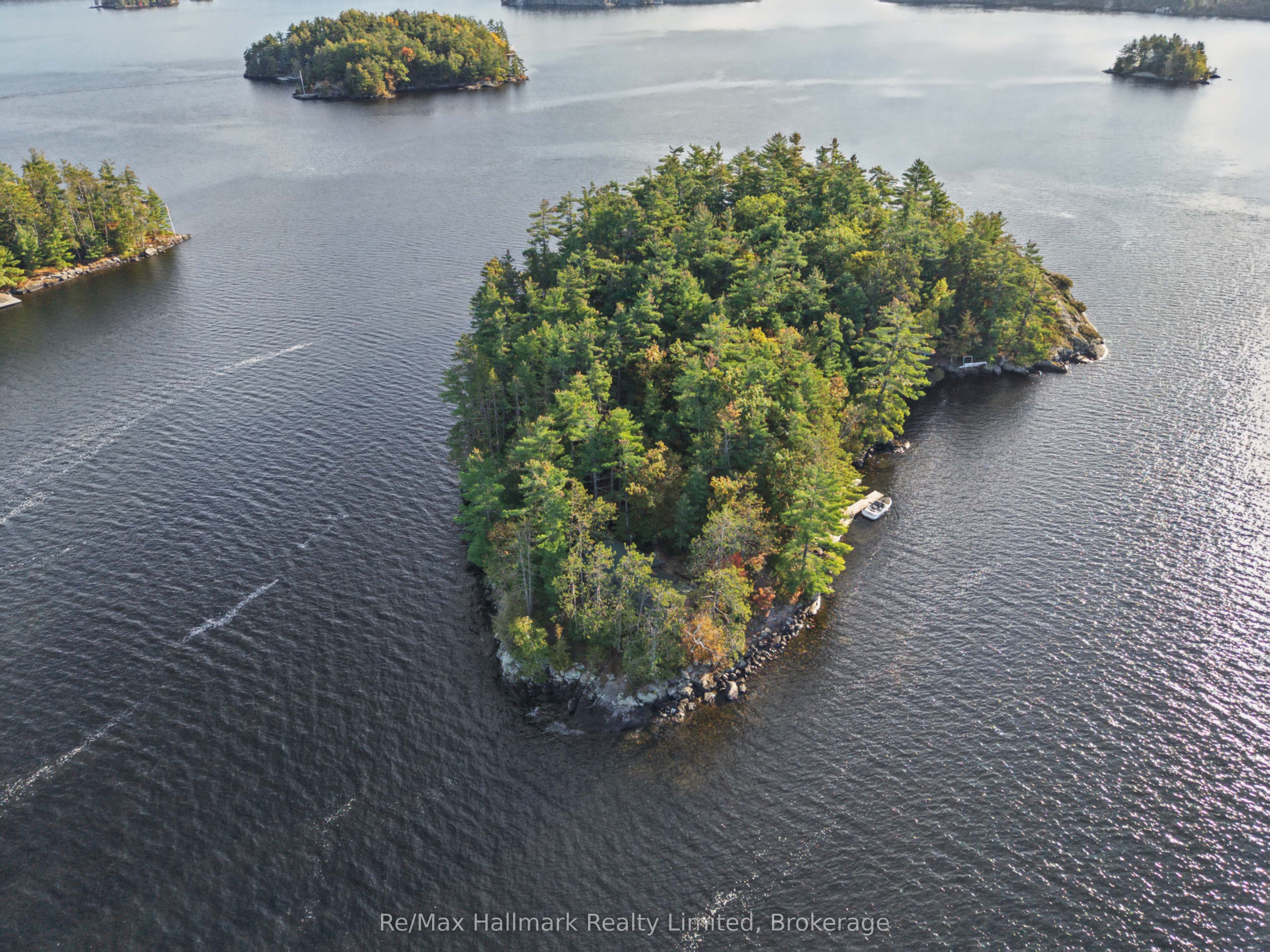 3 Island 20lm Island Property Photo 3