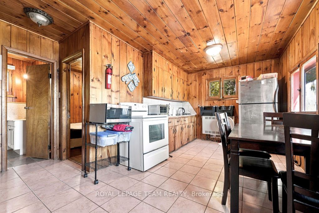 662 Long Lake Road Property Photo 14
