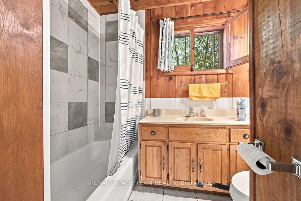 662 Long Lake Road Property Photo 24