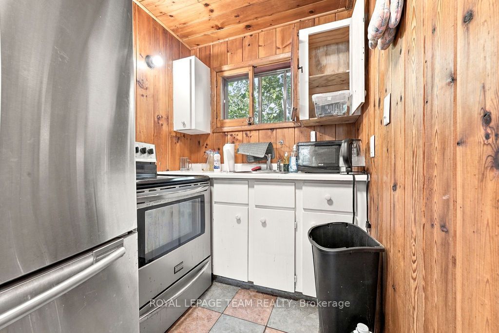 662 Long Lake Road Property Photo 28