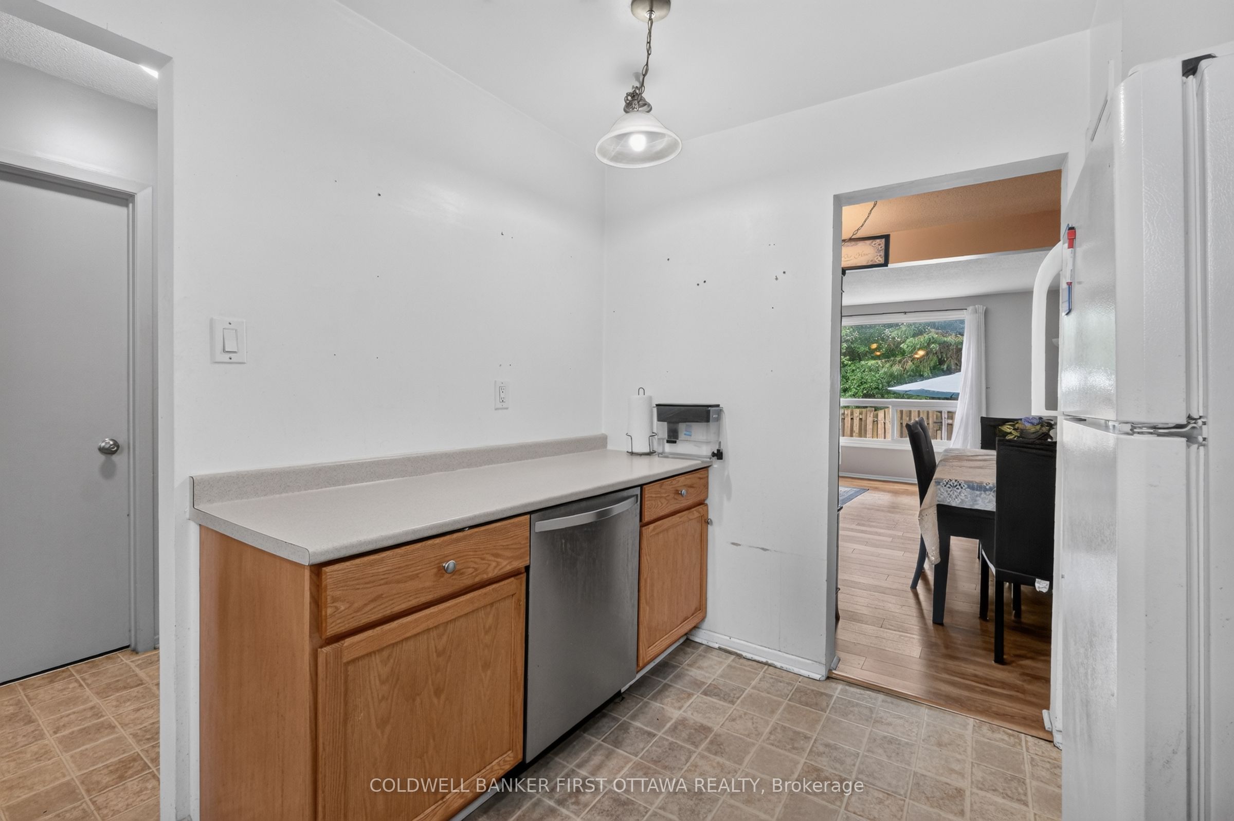 1444 Palmerston Drive 98 Property Photo 13