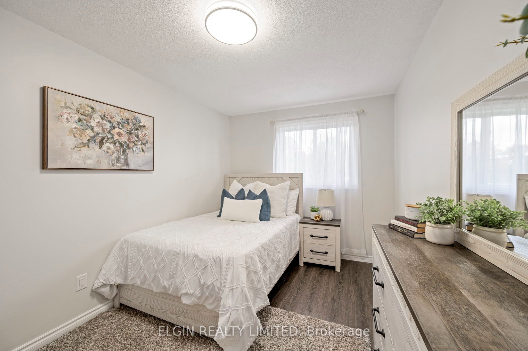 52 Oldewood Crescent Property Photo 15