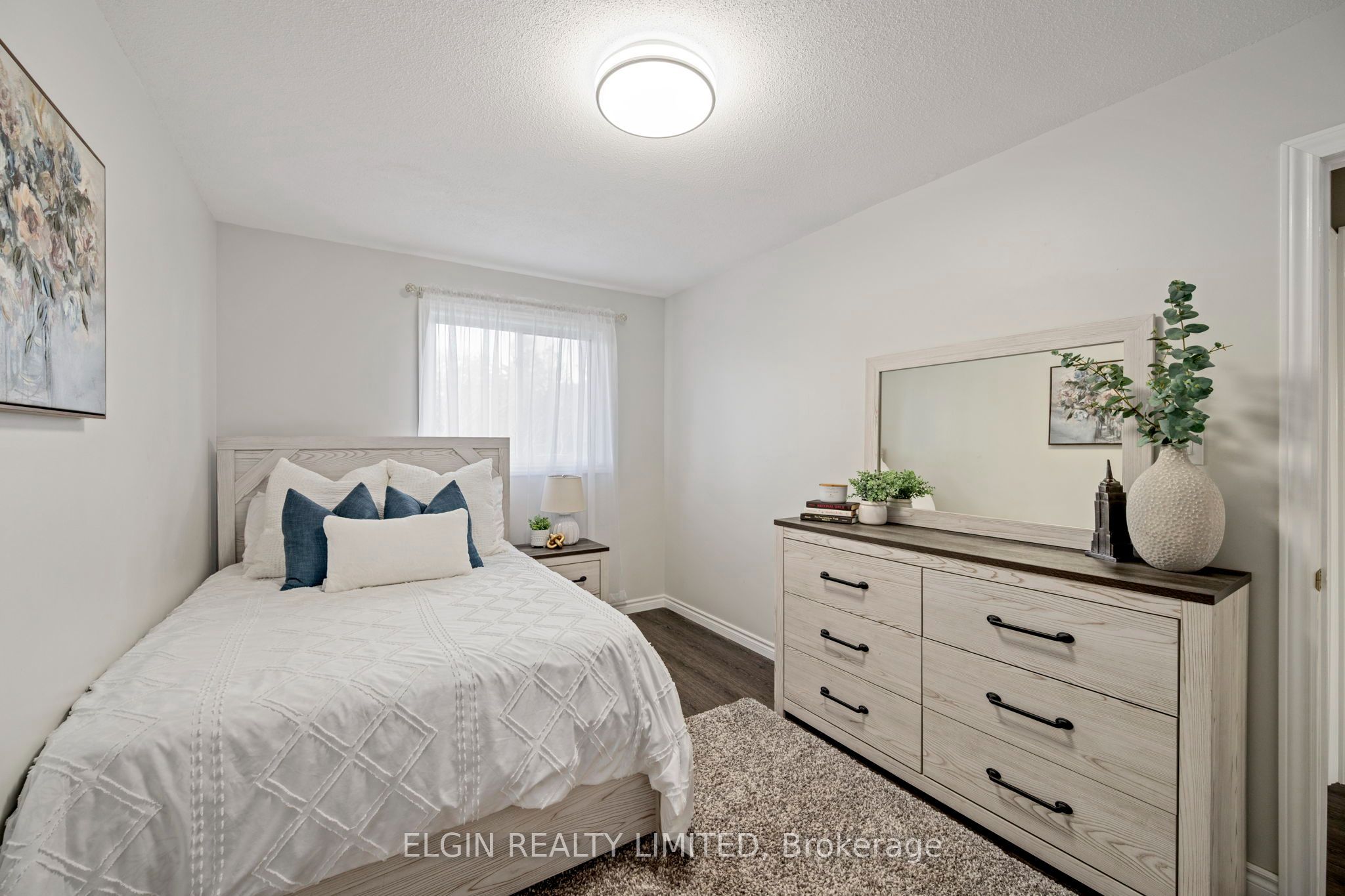 52 Oldewood Crescent Property Photo 16