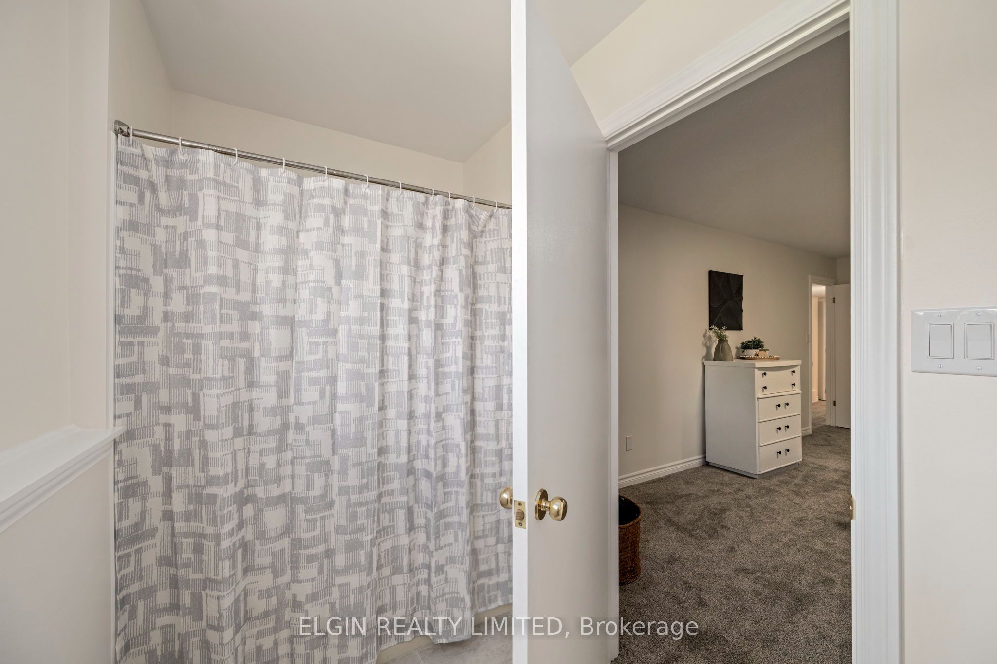 52 Oldewood Crescent Property Photo 24