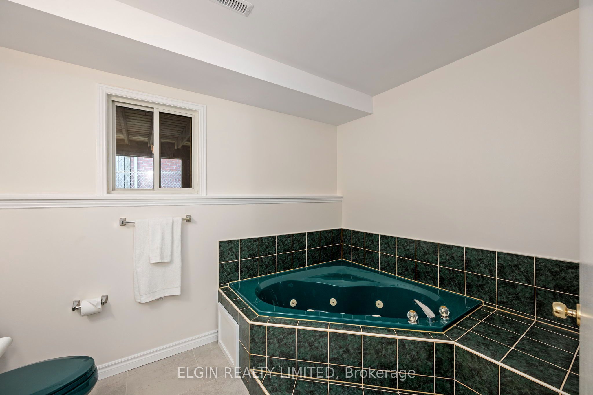 52 Oldewood Crescent Property Photo 26