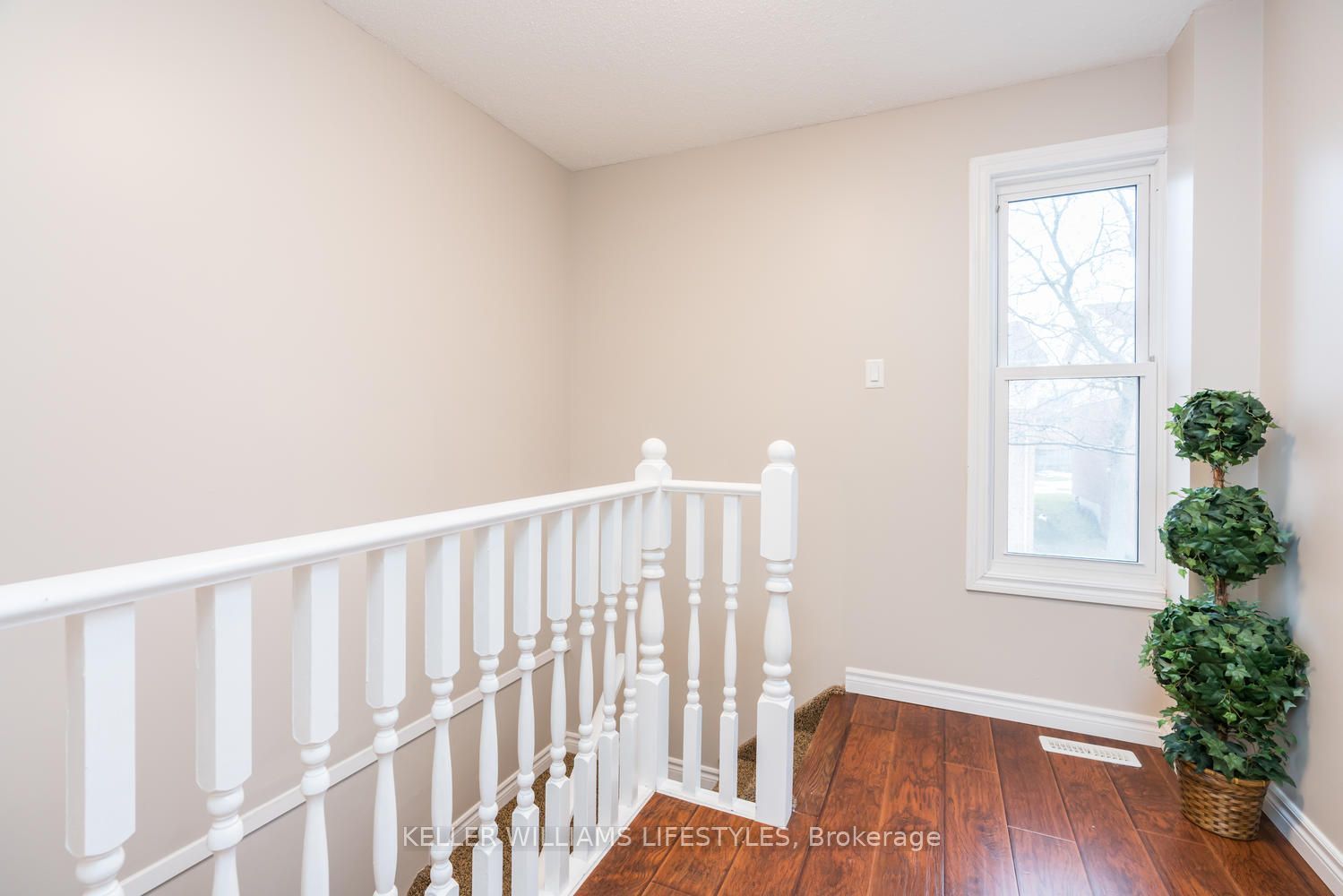 1855 Aldersbrook Road 27 Property Photo 3