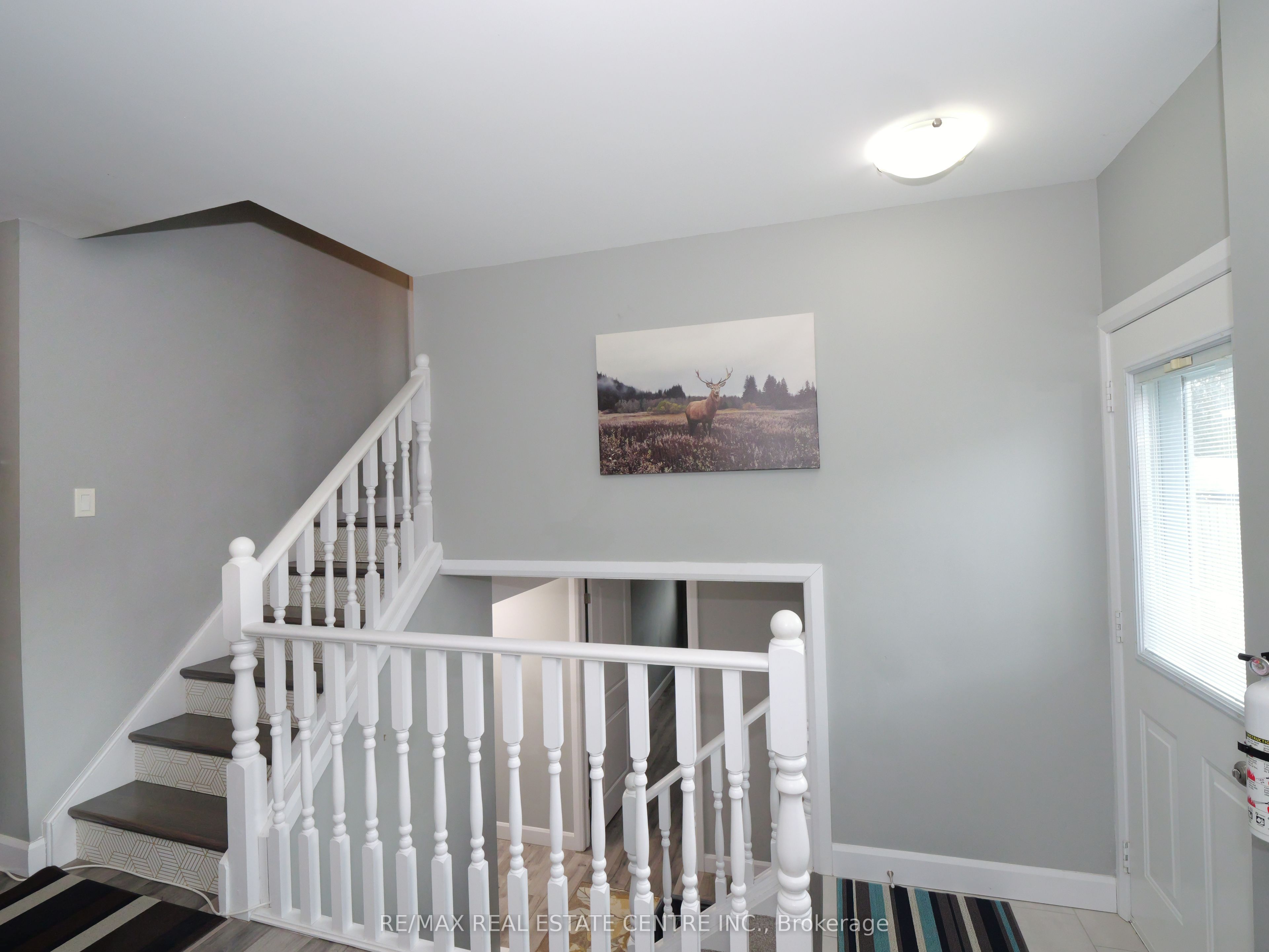 771 Monsarrat Avenue Property Photo 11