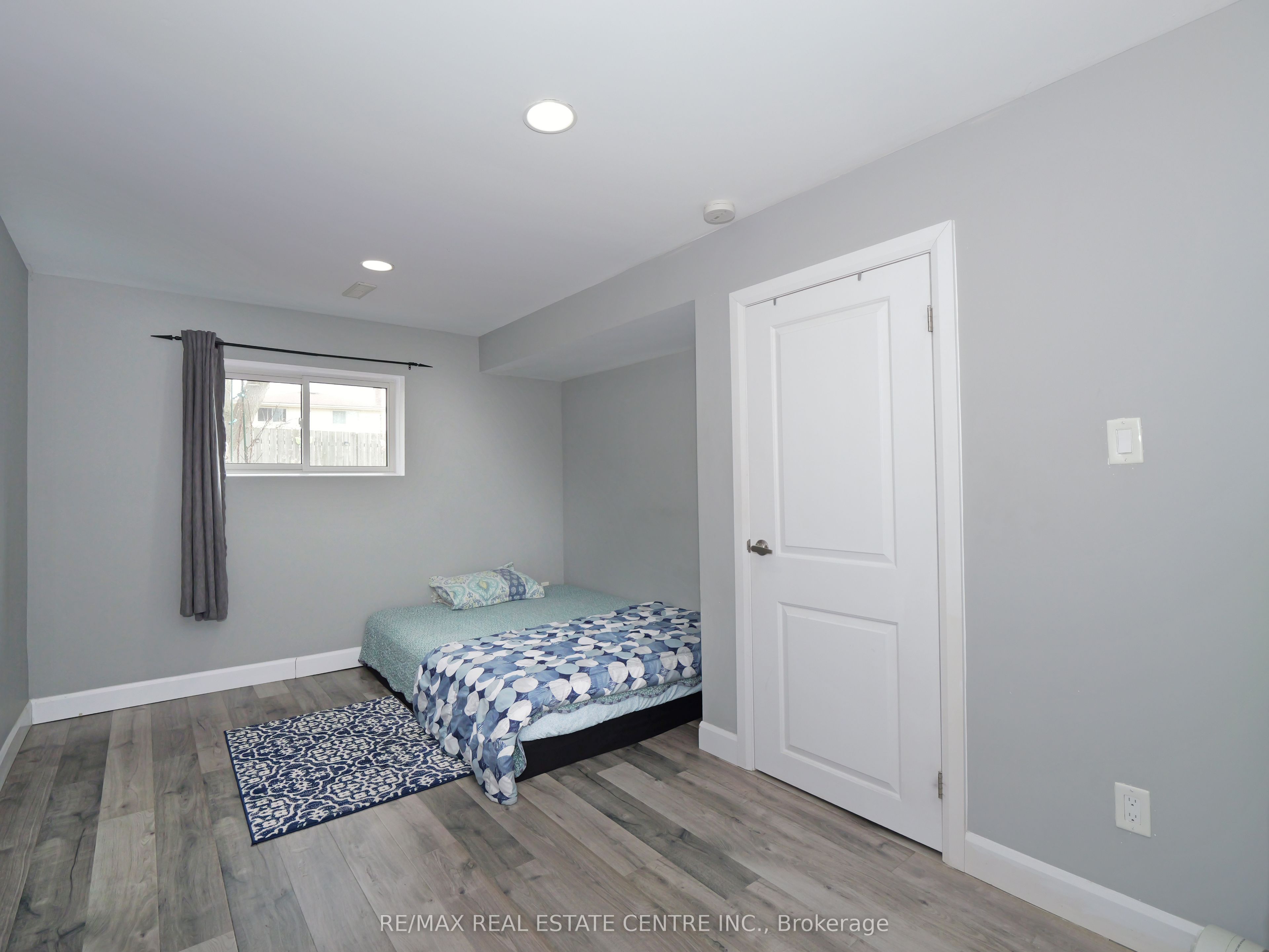 771 Monsarrat Avenue Property Photo 20