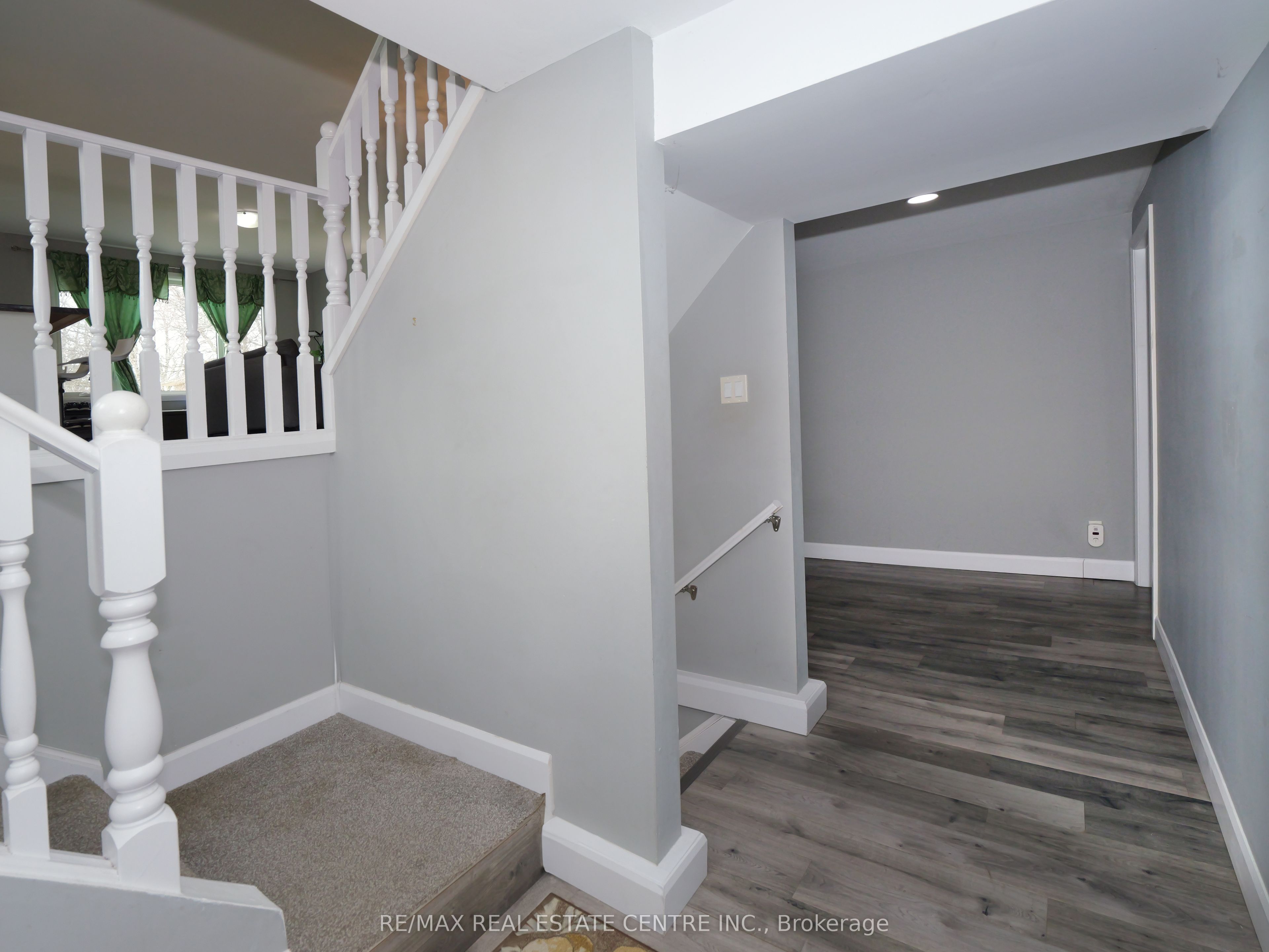 771 Monsarrat Avenue Property Photo 21