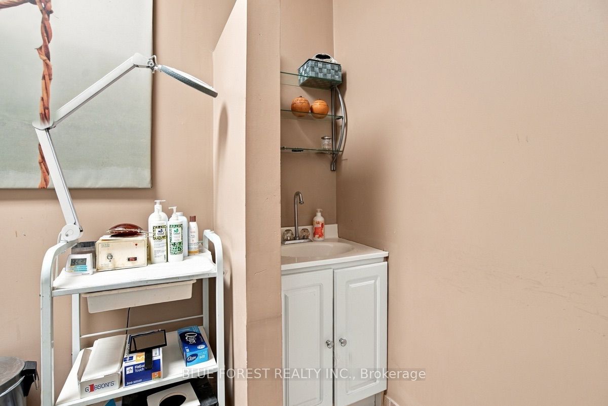 142 Fullarton Street R57 Property Photo 21