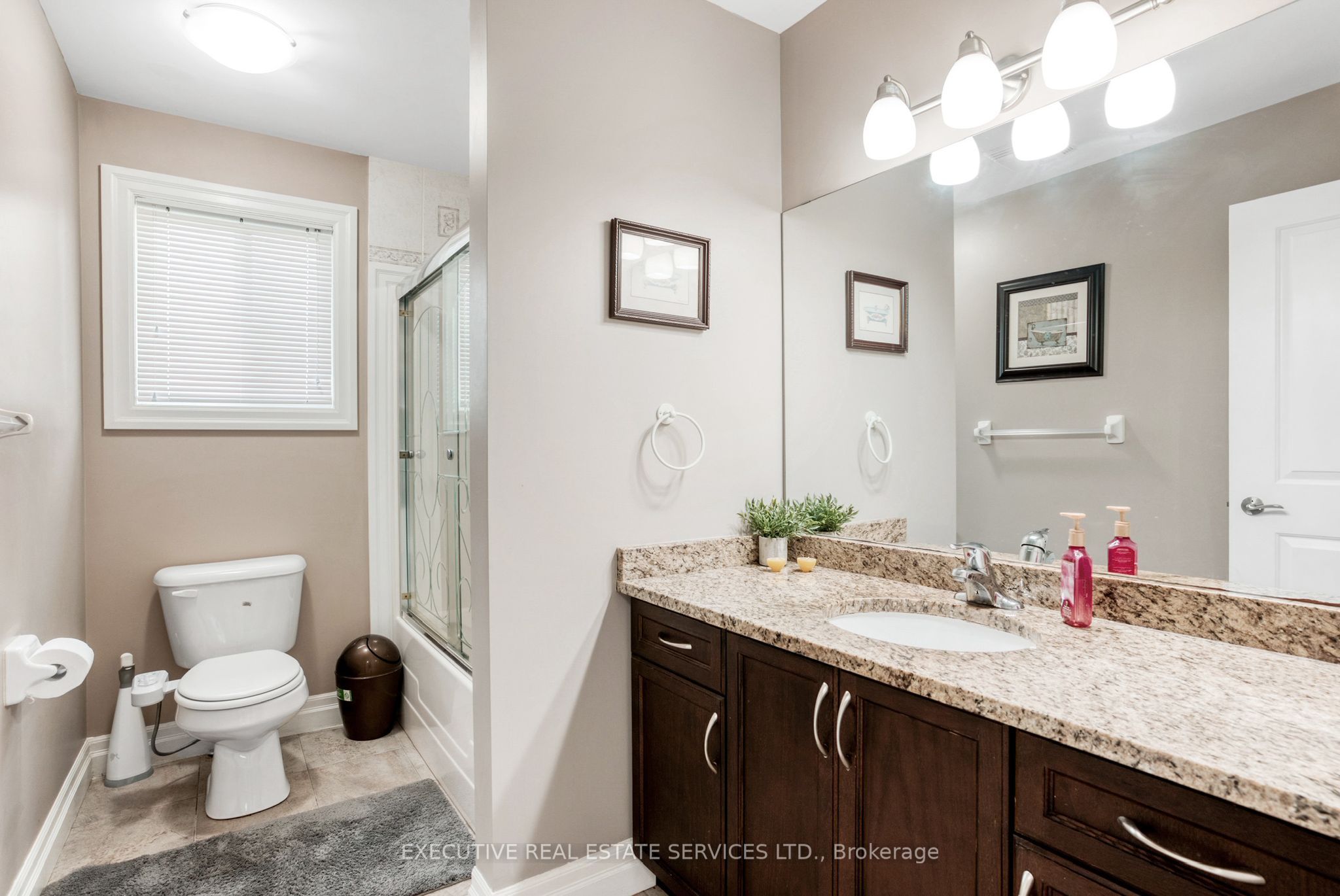 2884 Devon Road Property Photo 23