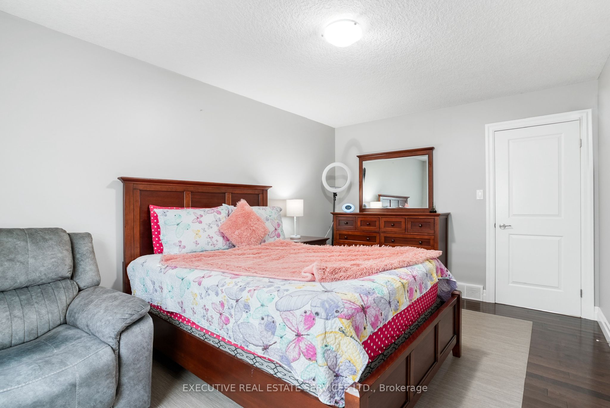2884 Devon Road Property Photo 25