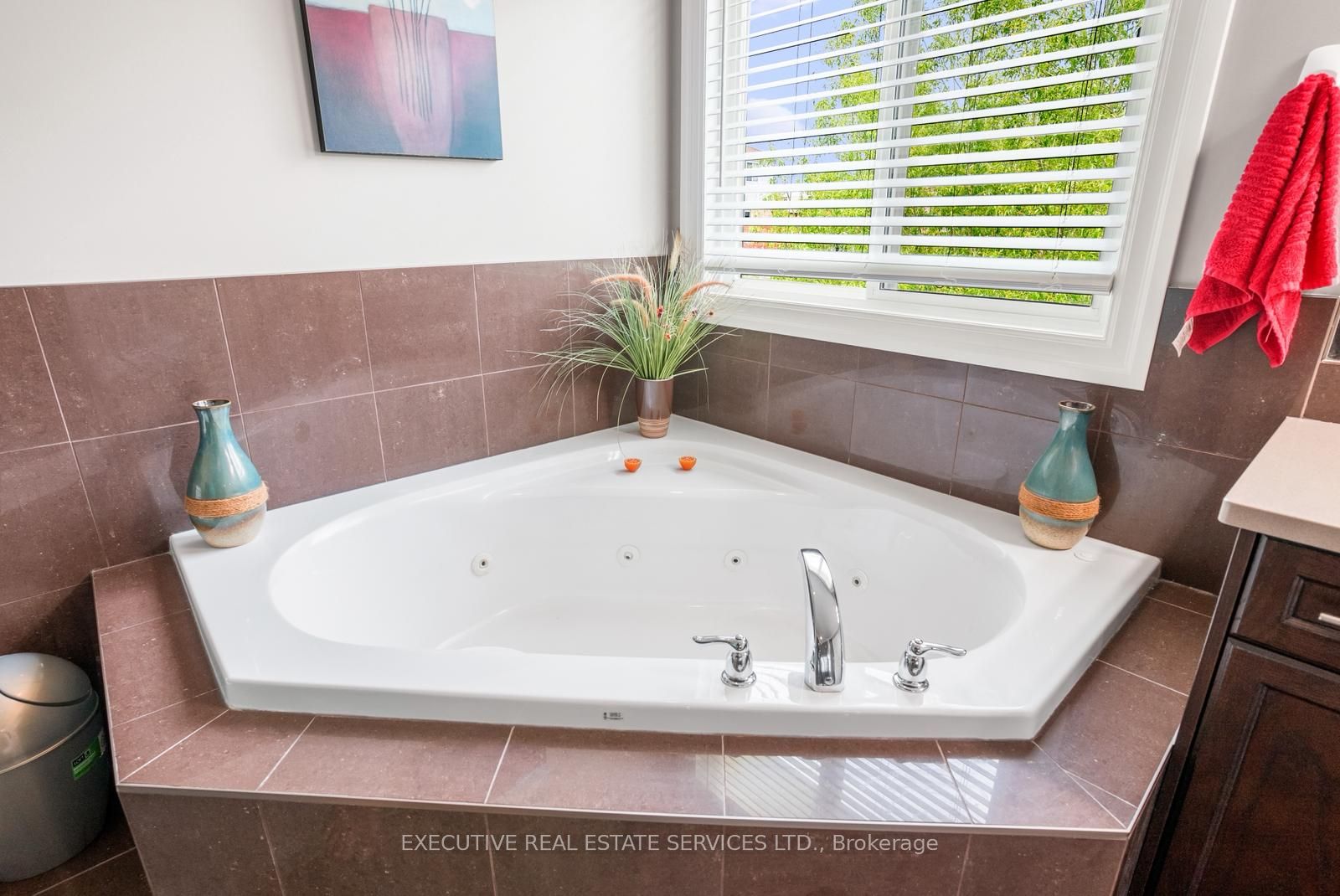 2884 Devon Road Property Photo 38