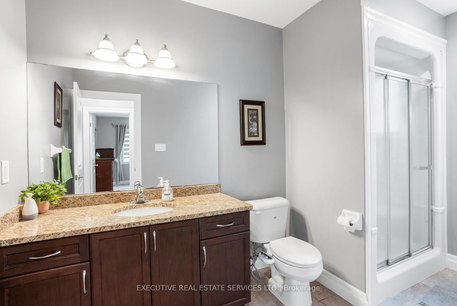 2884 Devon Road Property Photo 44