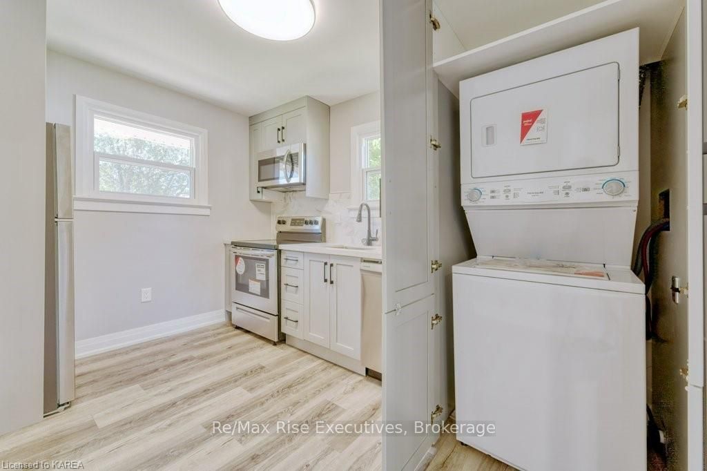 1640 Mary Street Property Photo 6