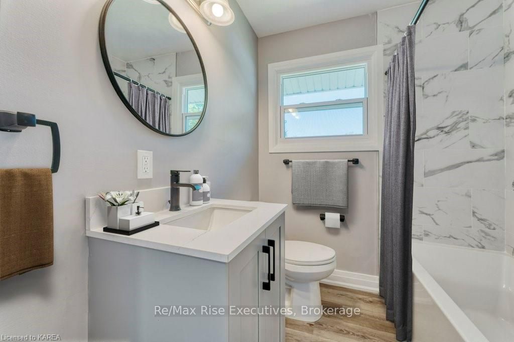 1640 Mary Street Property Photo 11