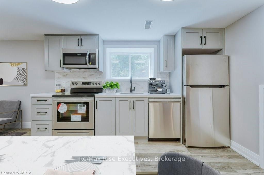 1640 Mary Street Property Photo 18