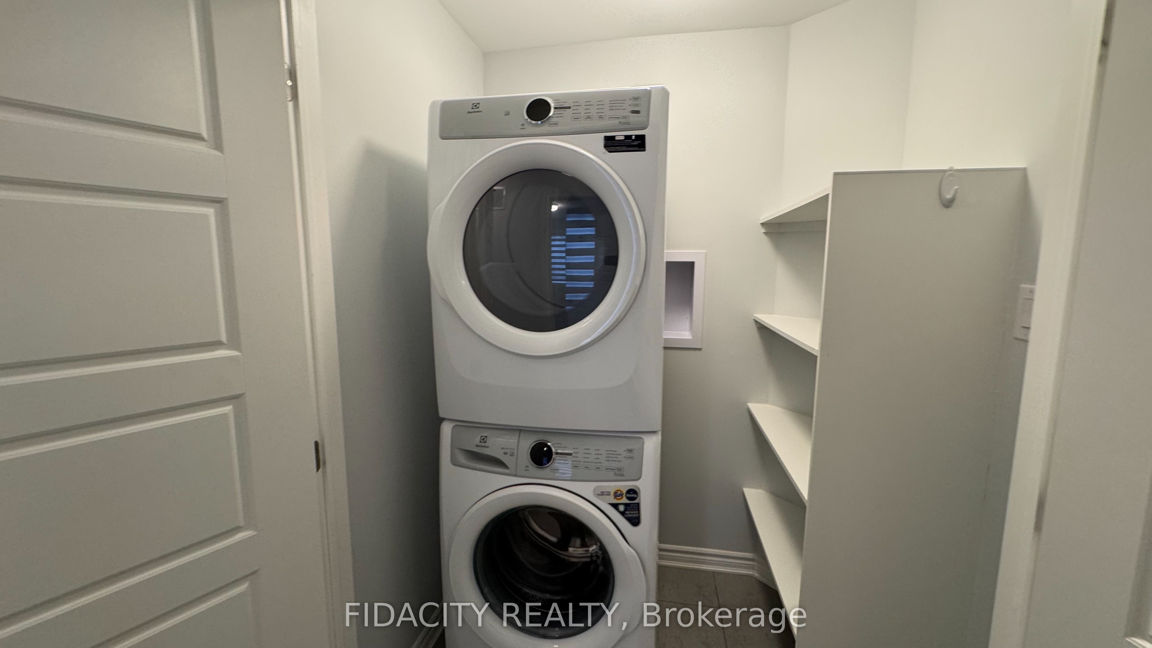 173 Anthracite Private Property Photo 16
