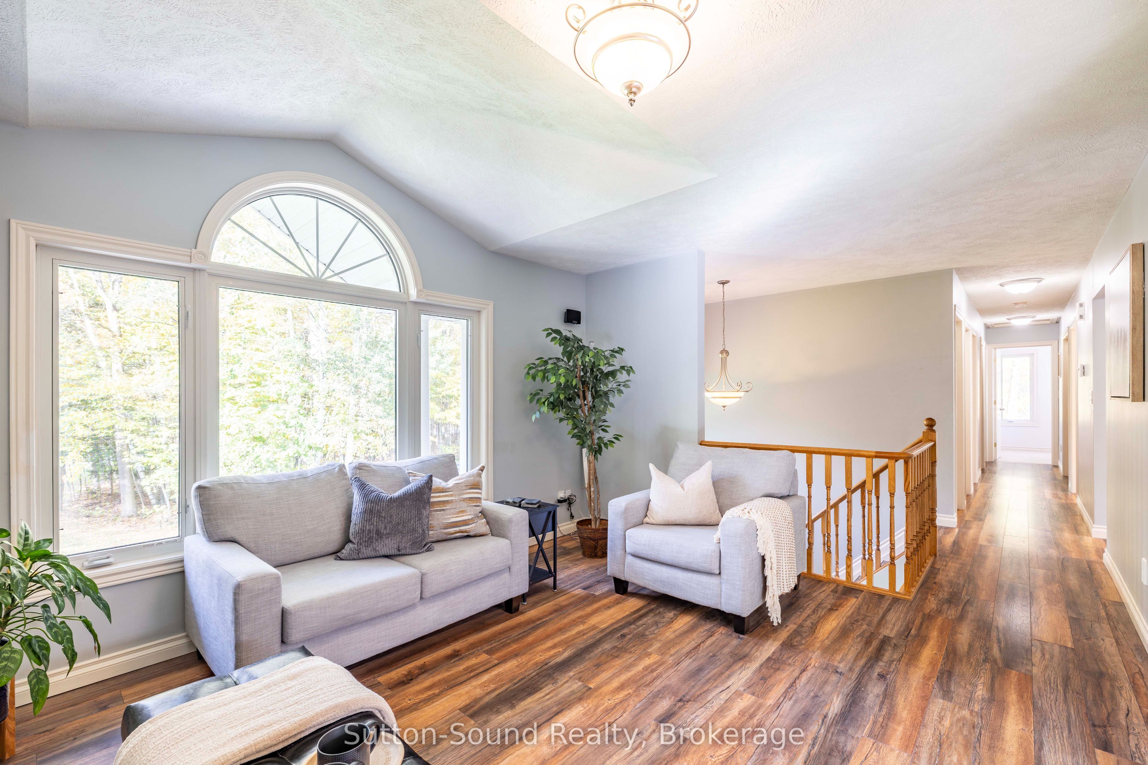 143712 15 Side Road Property Photo 7