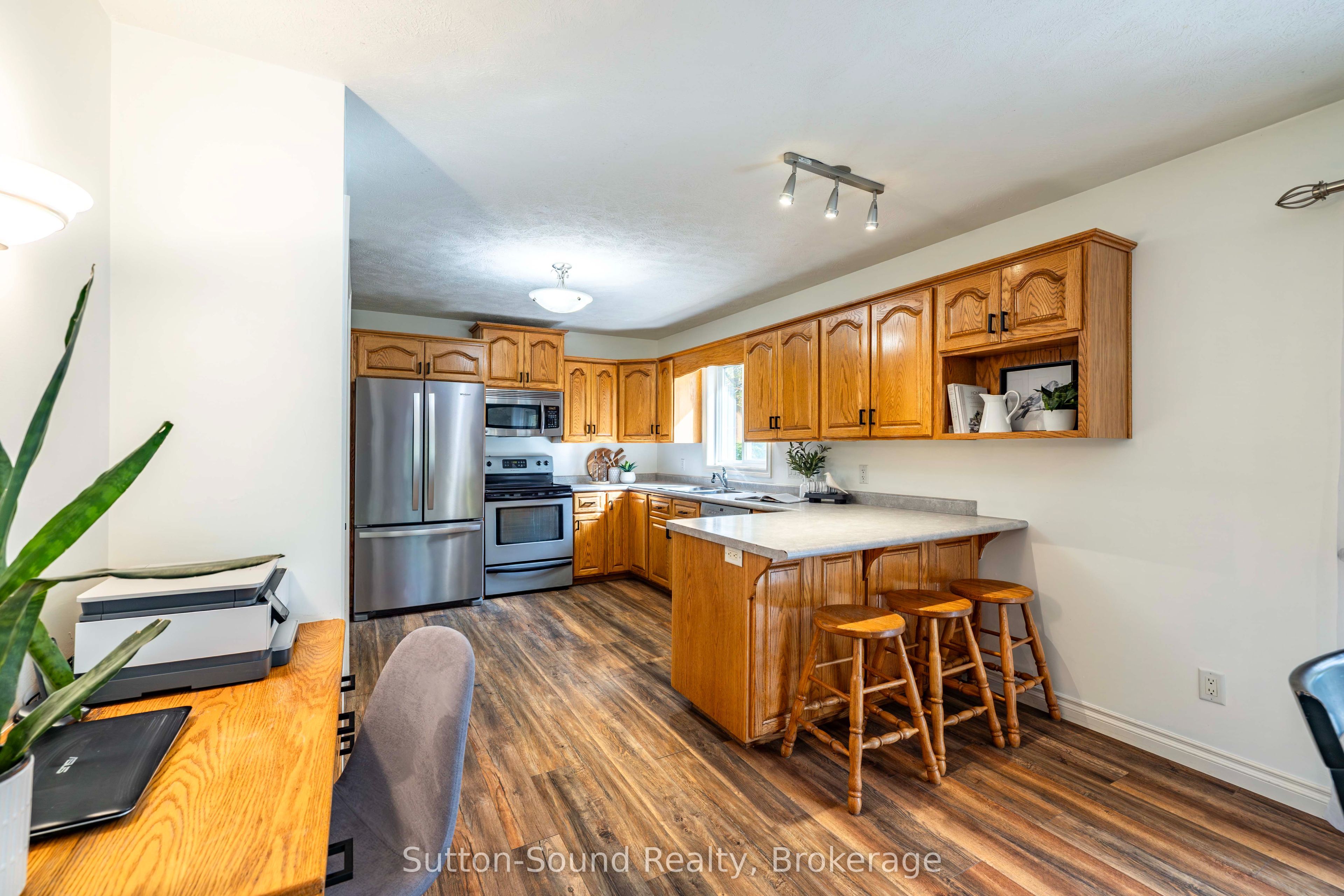 143712 15 Side Road Property Photo 12
