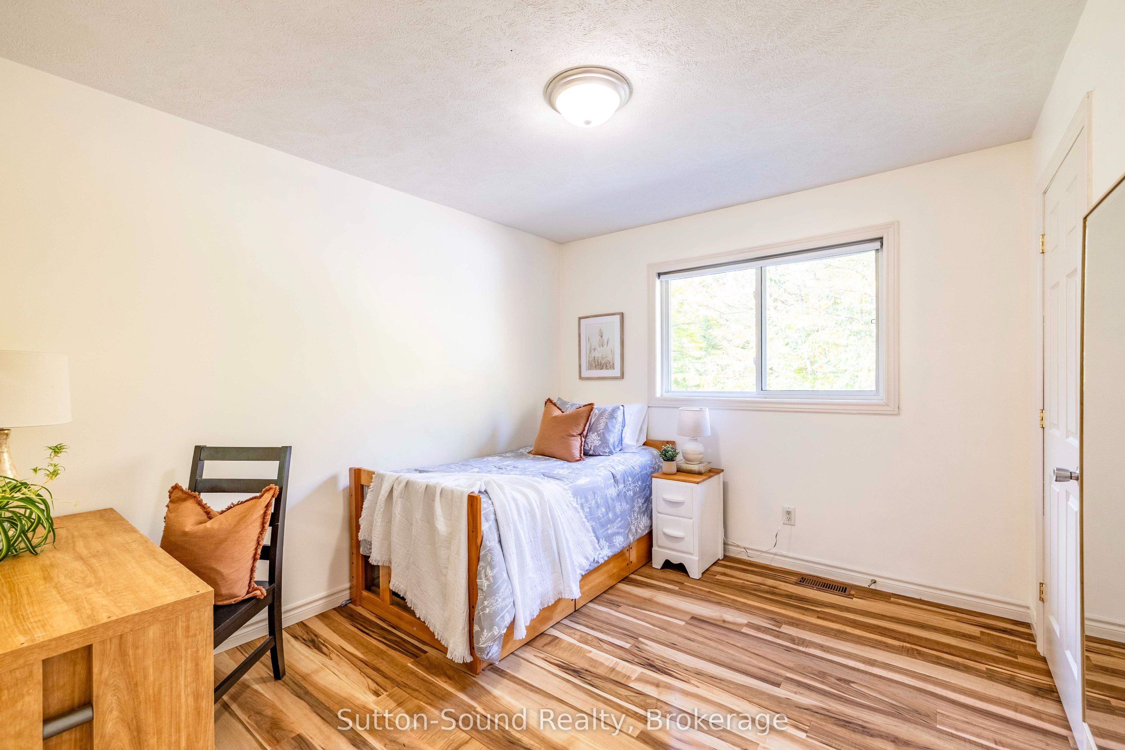 143712 15 Side Road Property Photo 22