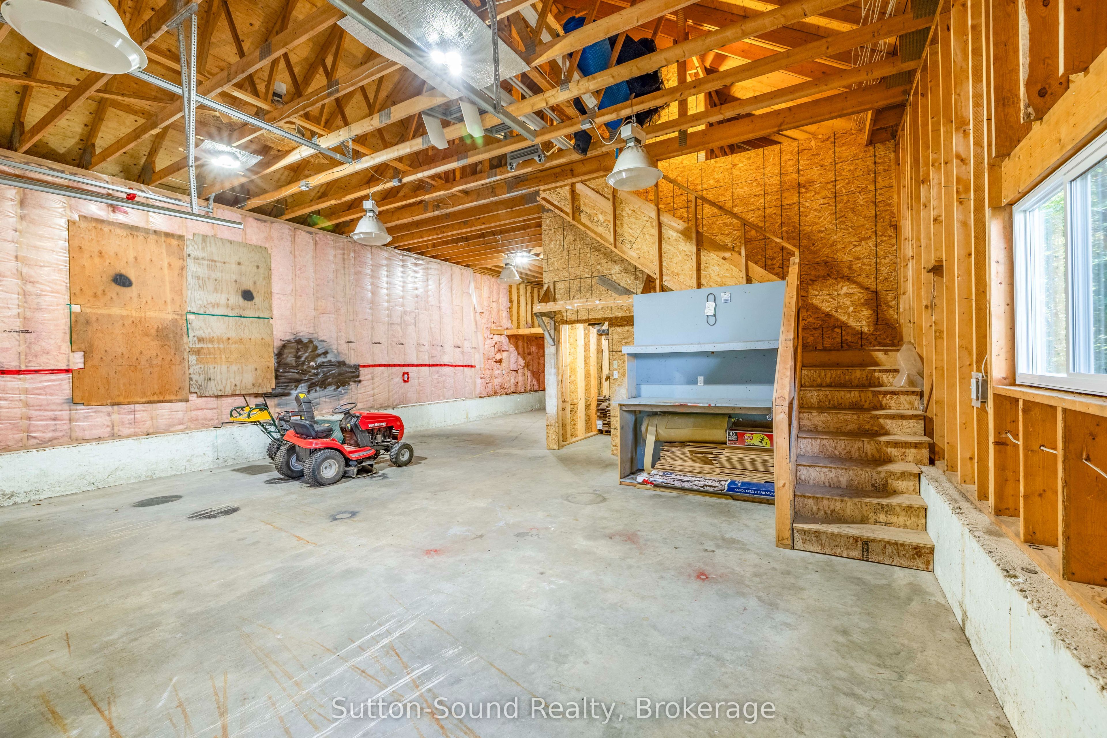 143712 15 Side Road Property Photo 36