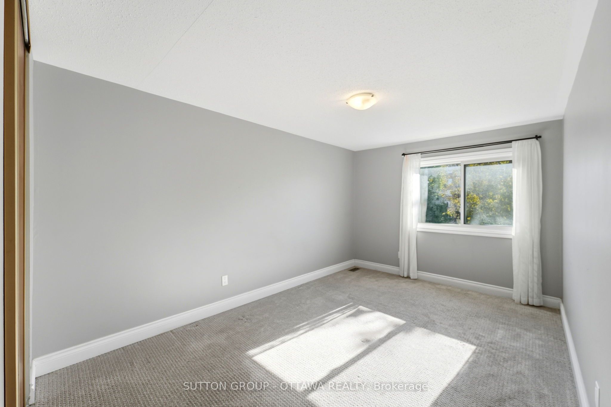2415 Southvale Crescent 71 Property Photo 36