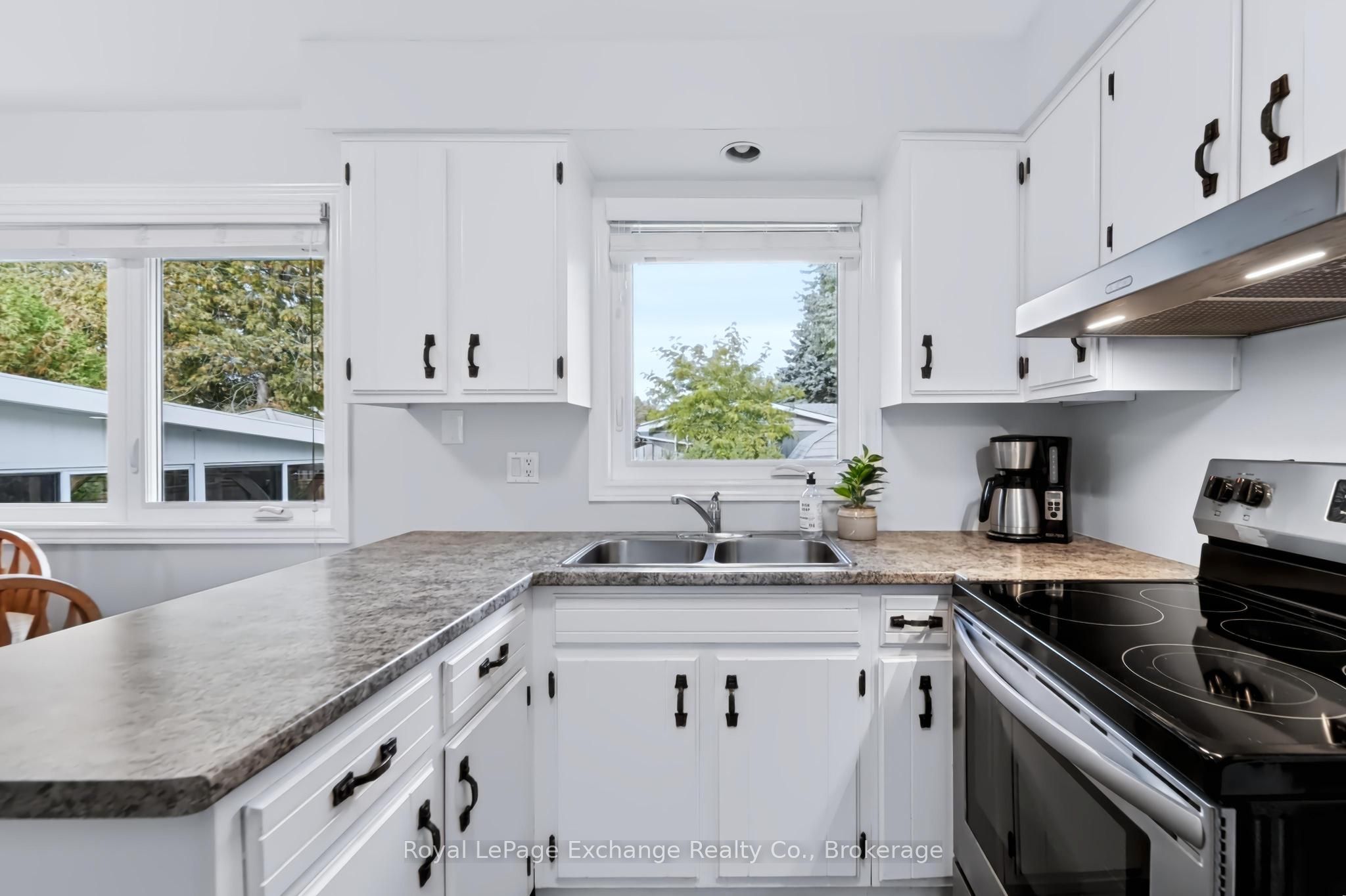 40 Golf Links Road Property Photo 14