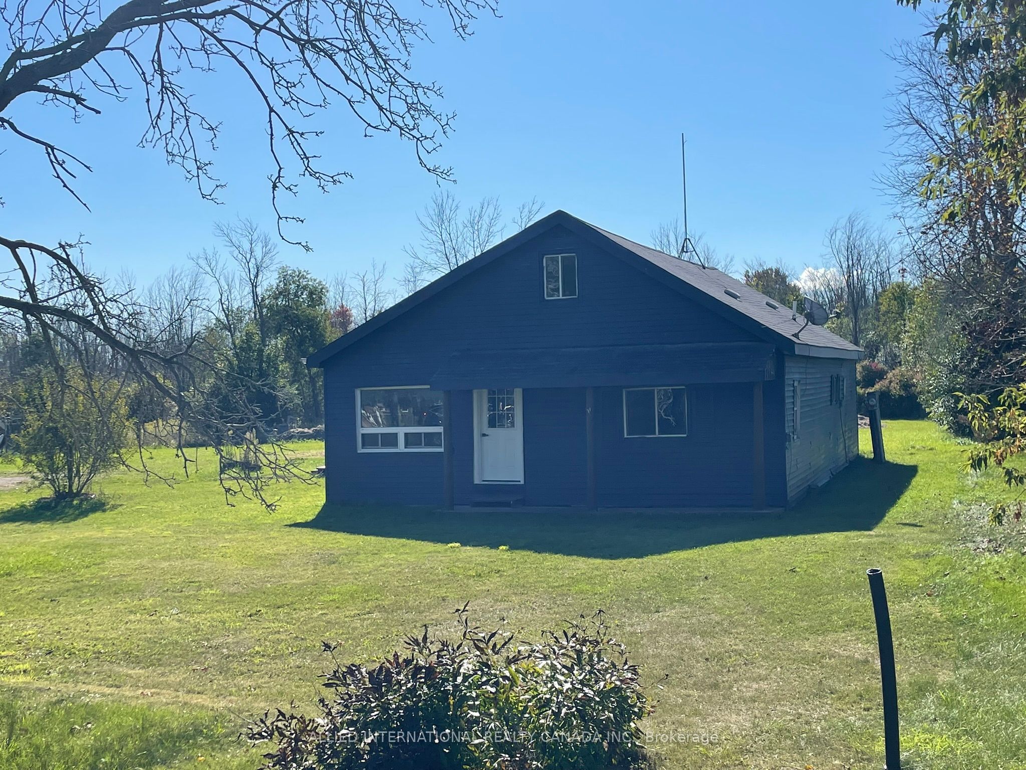 537 Burr Road Property Photo 2