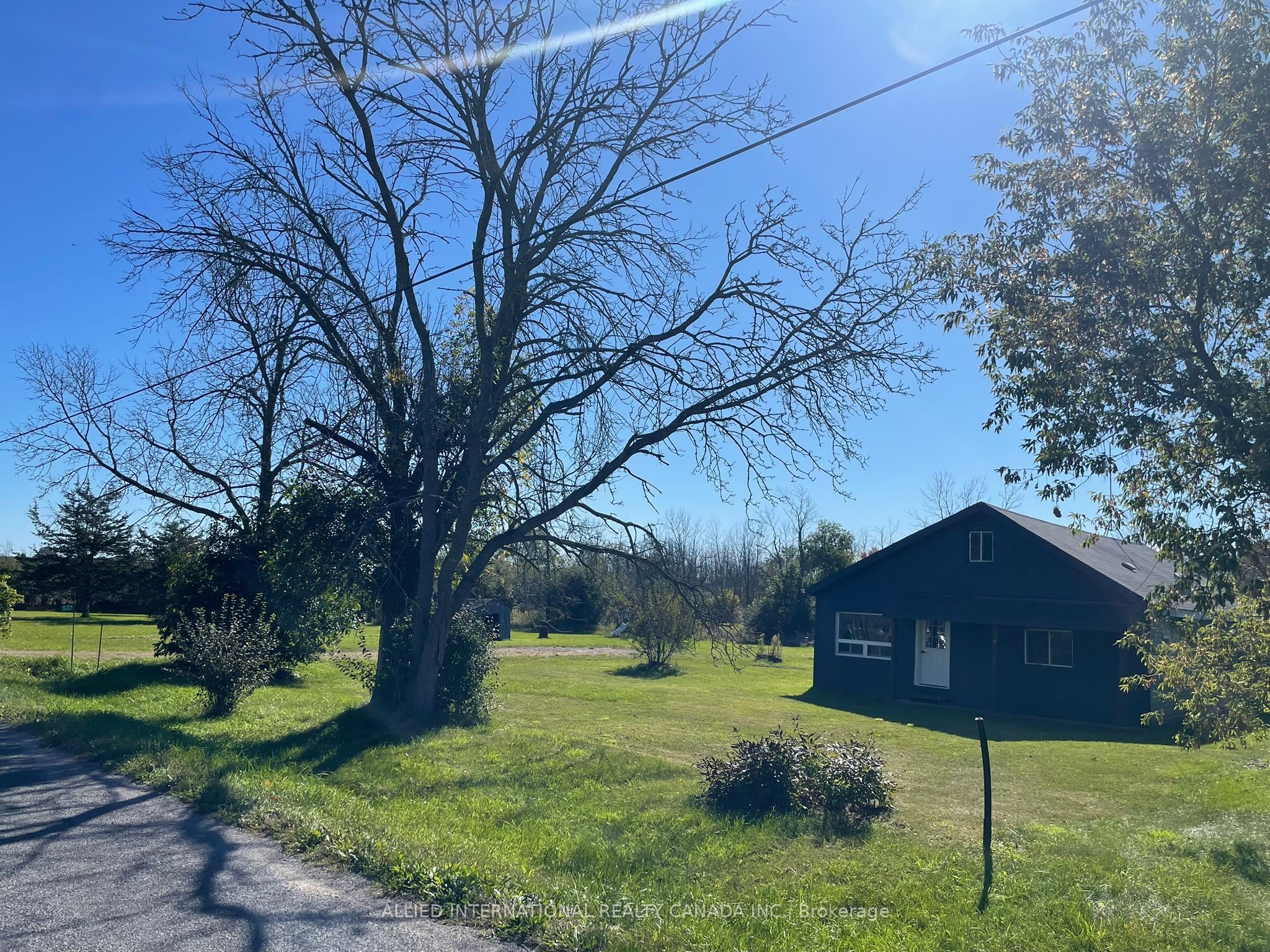 537 Burr Road Property Photo 3