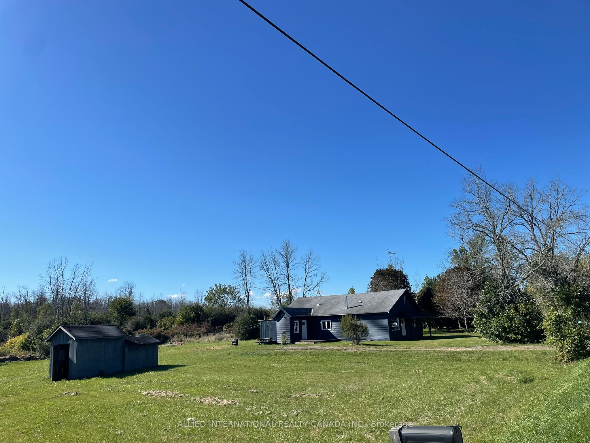 537 Burr Road Property Photo 6