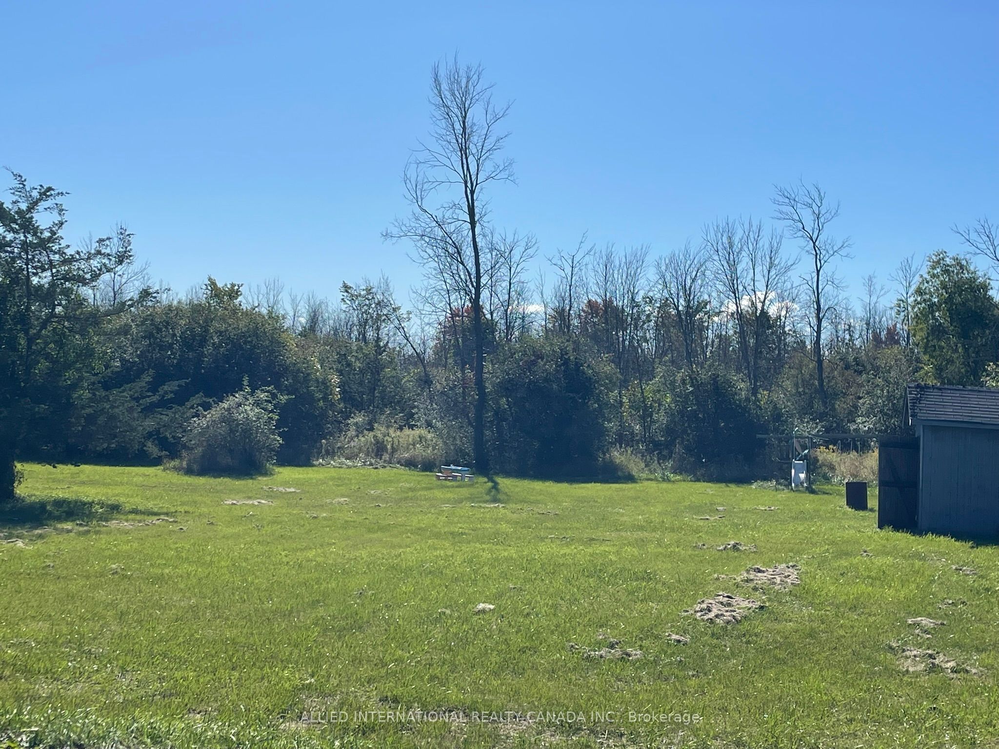537 Burr Road Property Photo 8