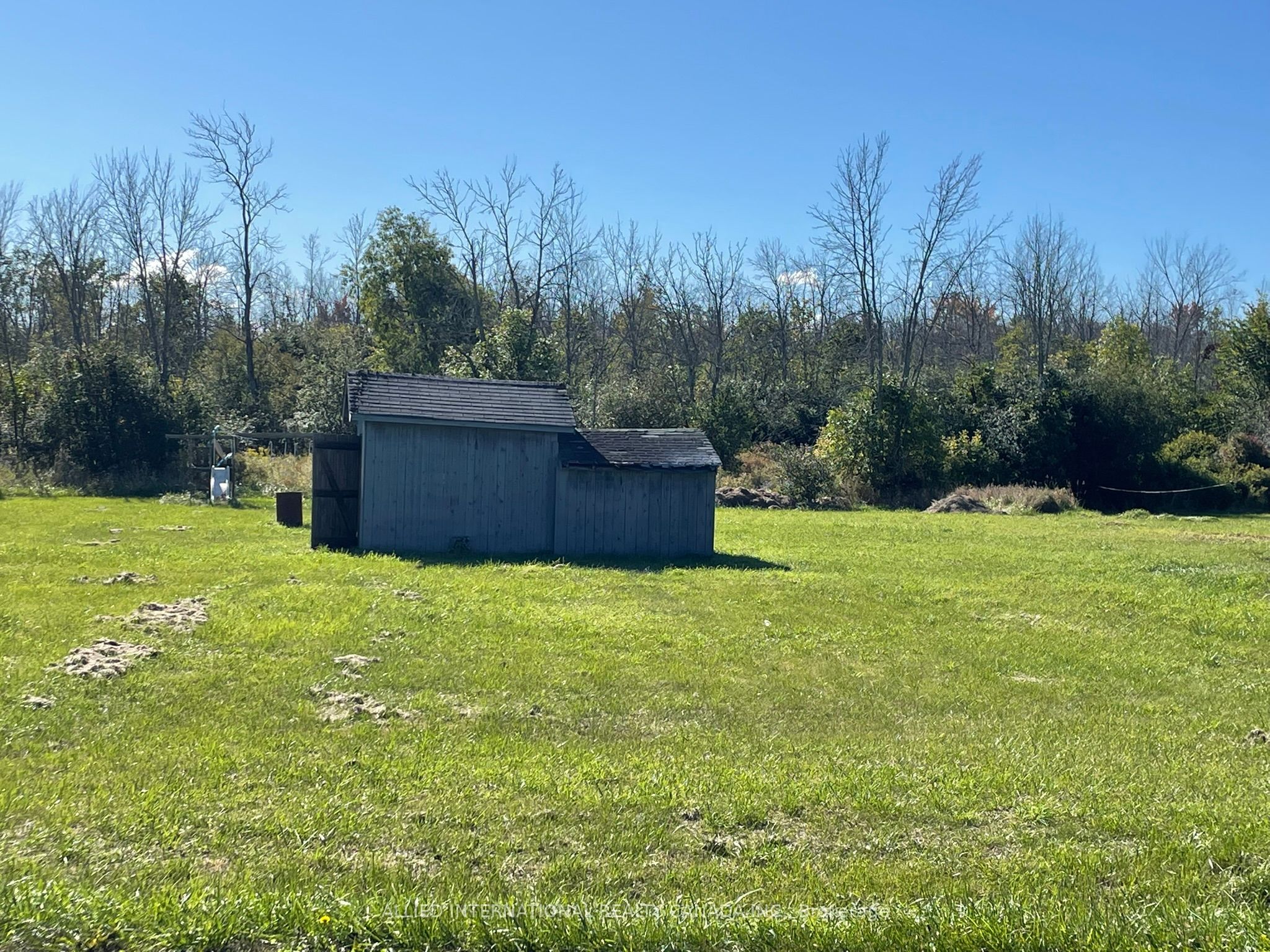 537 Burr Road Property Photo 9
