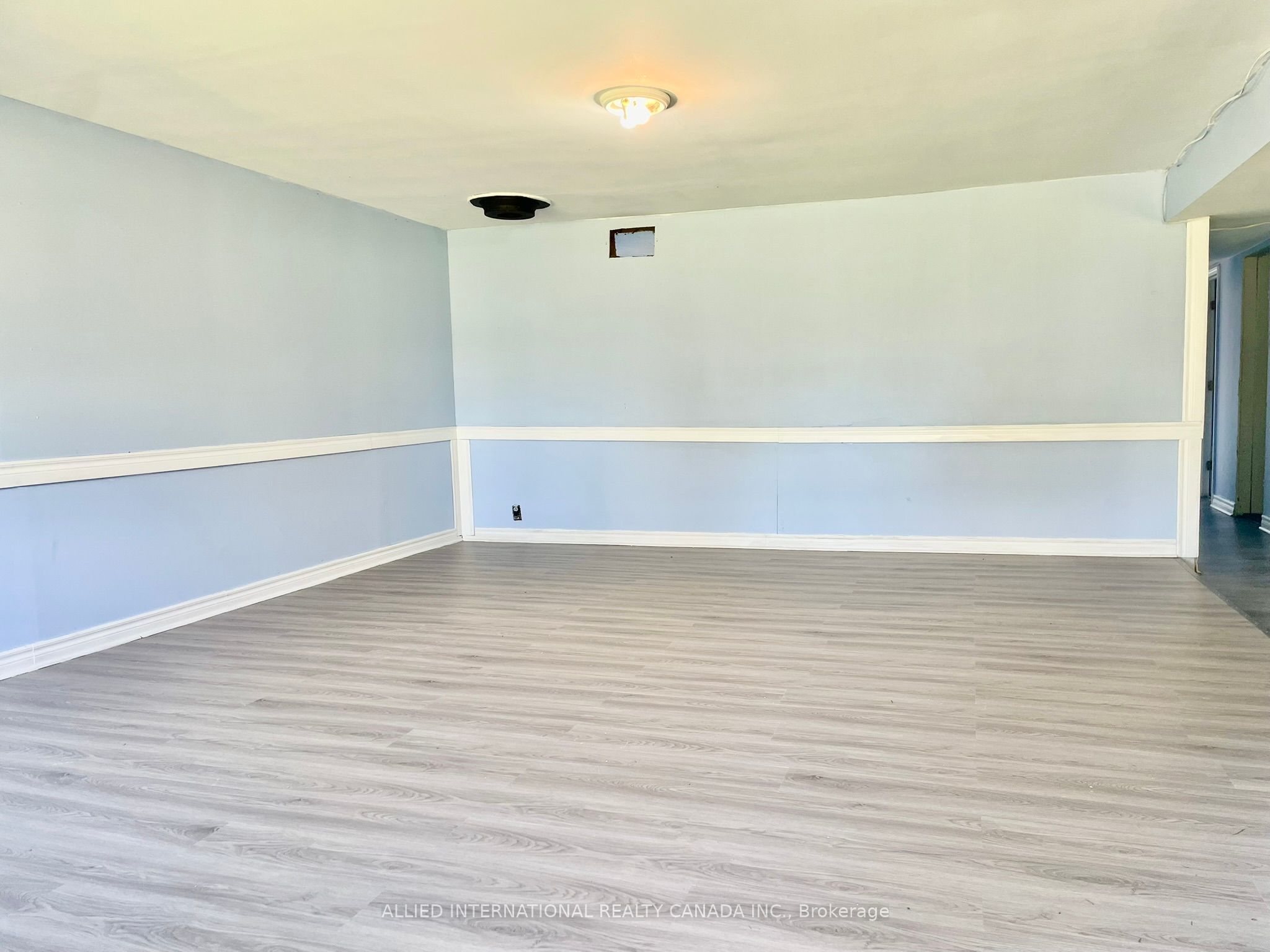 537 Burr Road Property Photo 15