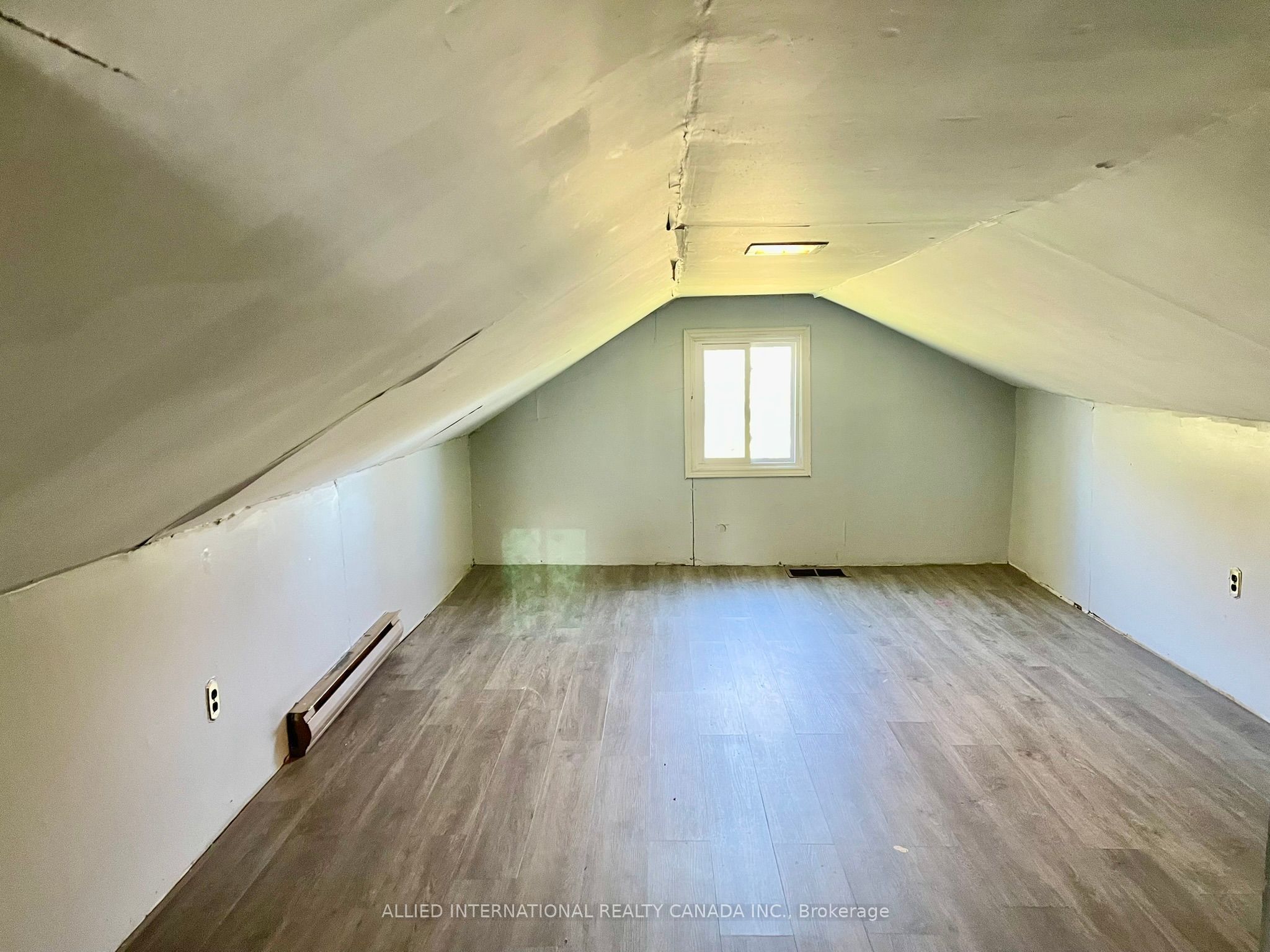537 Burr Road Property Photo 31