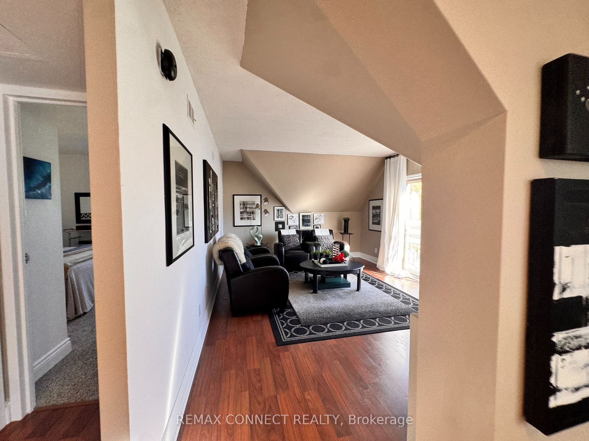 4872 Valley Way 303 Property Photo 7