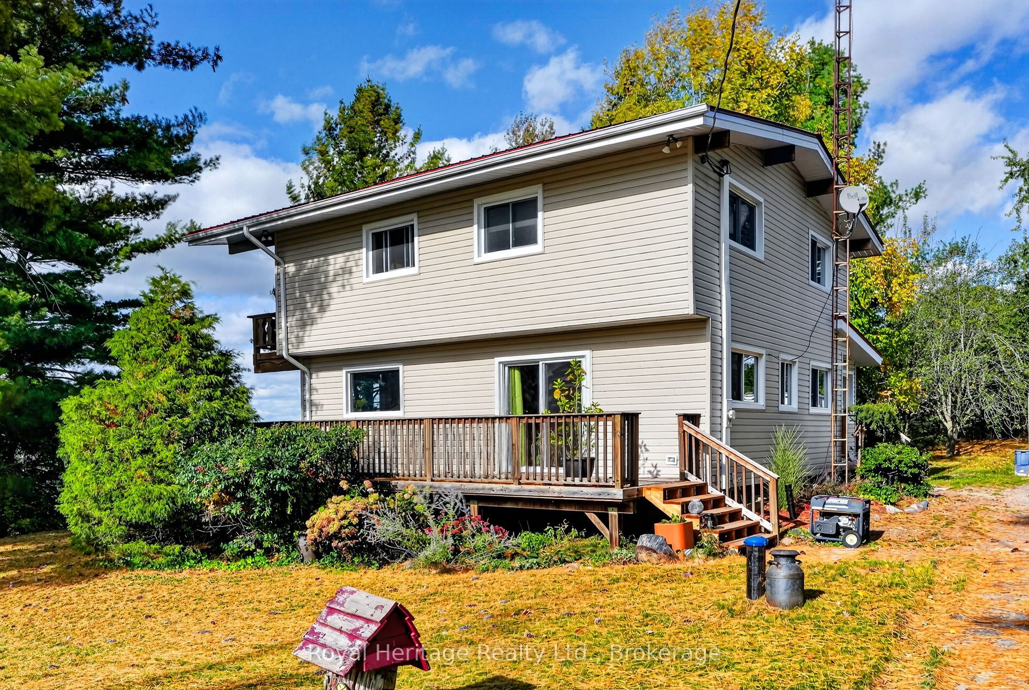 23 1st Line W Property Photo 1