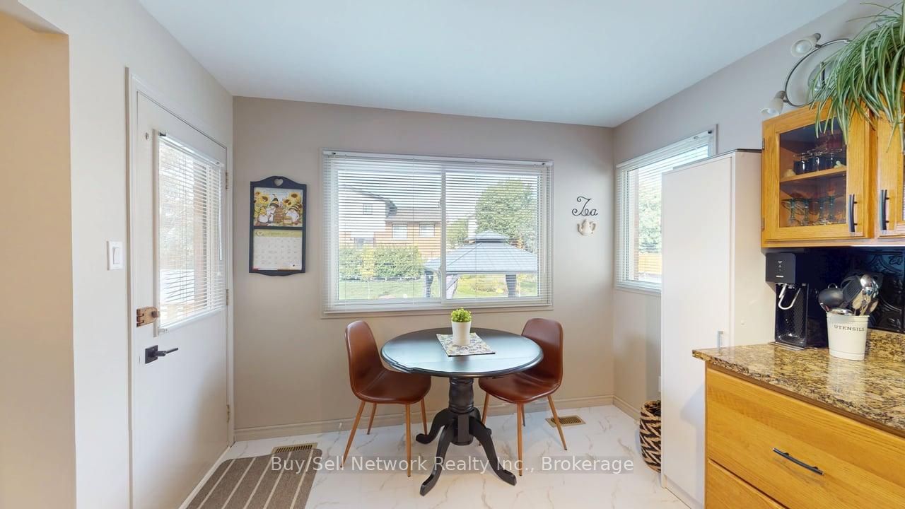 2255 Denure Drive Property Photo 9
