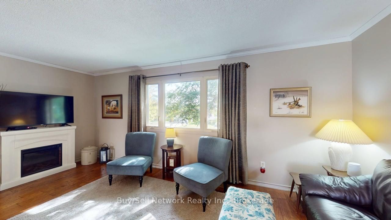2255 Denure Drive Property Photo 13