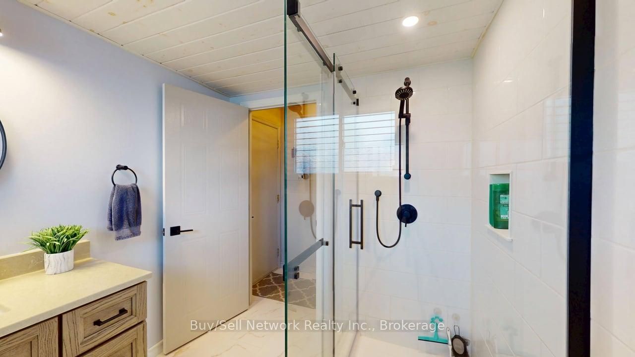 2255 Denure Drive Property Photo 16