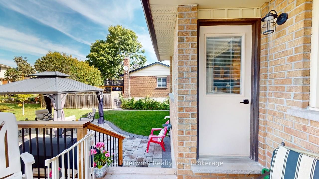 2255 Denure Drive Property Photo 32