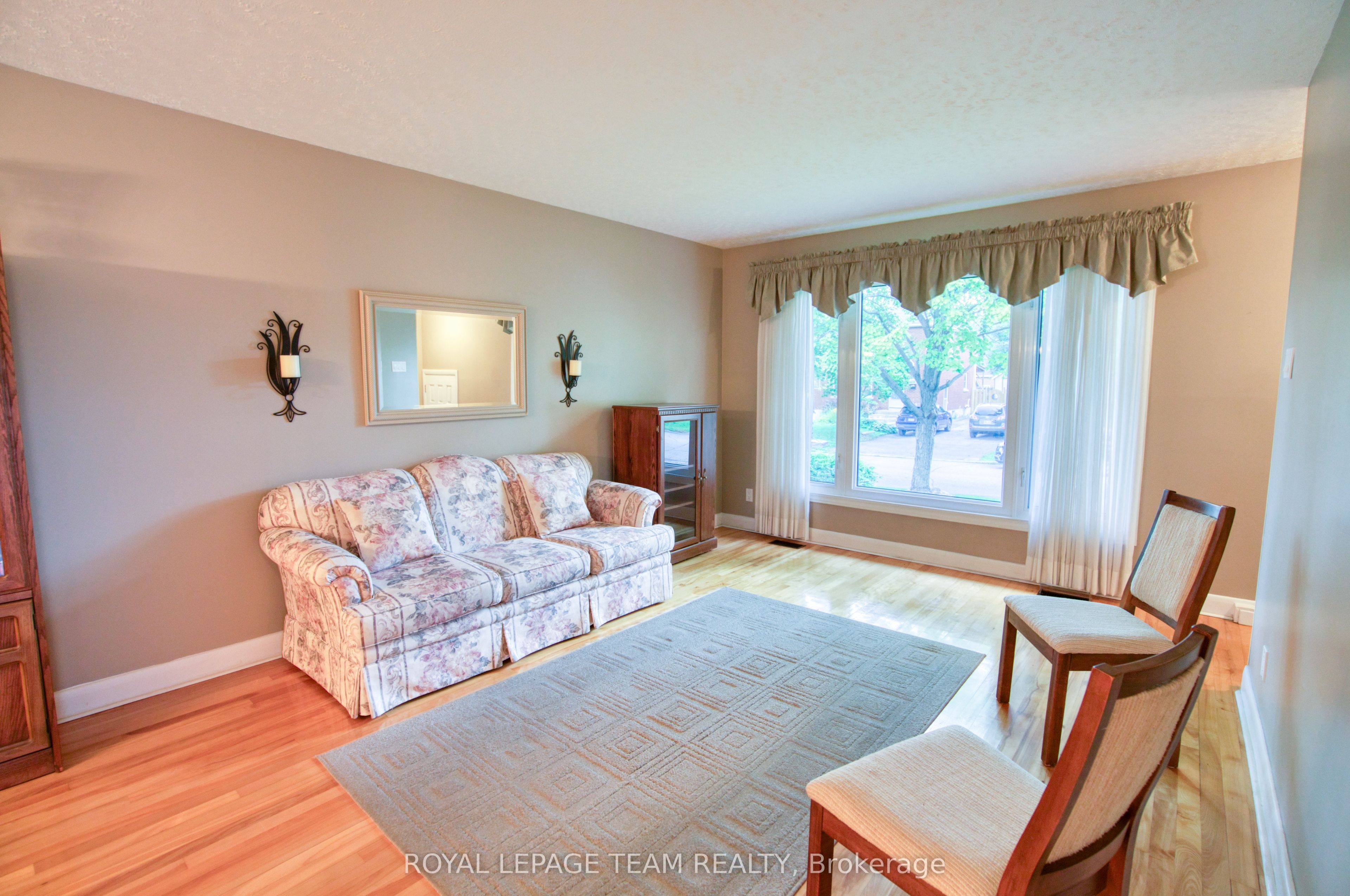 1072 Aldea Avenue Property Photo 4