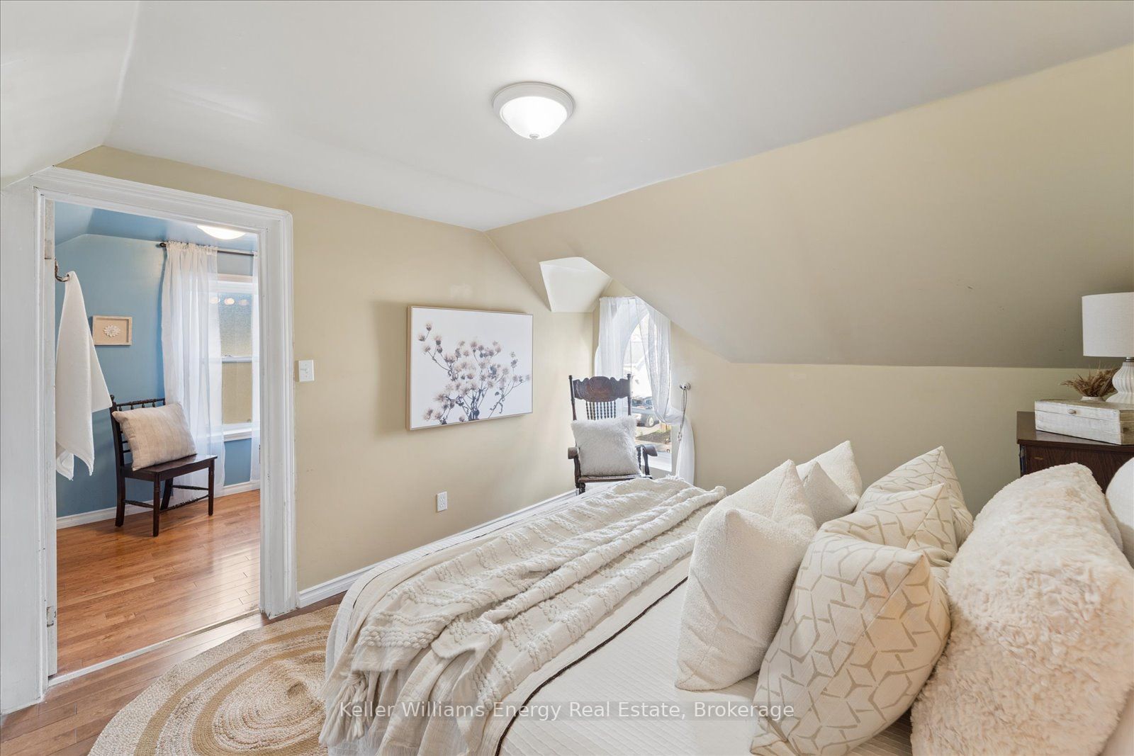 325 Ball Street Property Photo 26