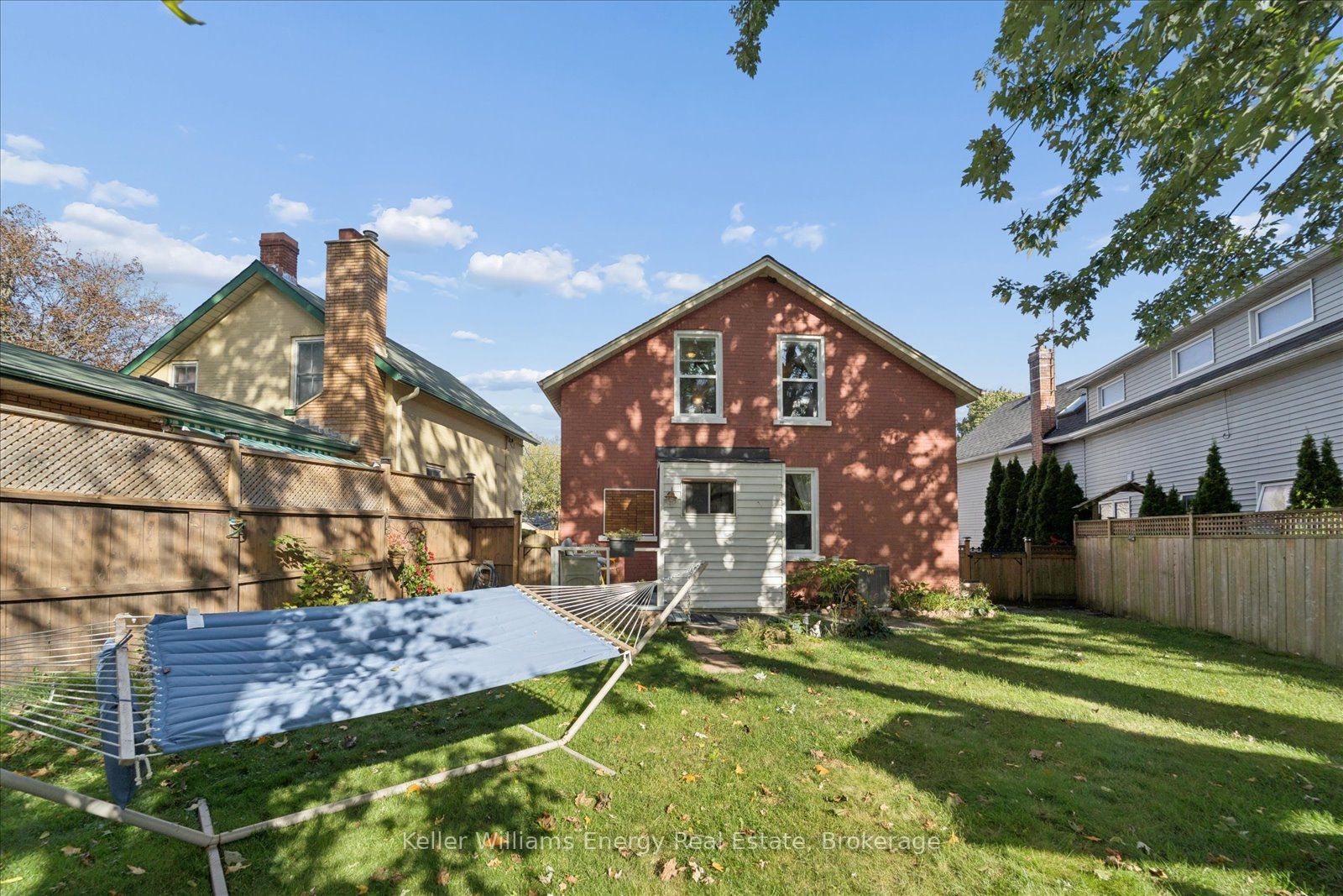 325 Ball Street Property Photo 38