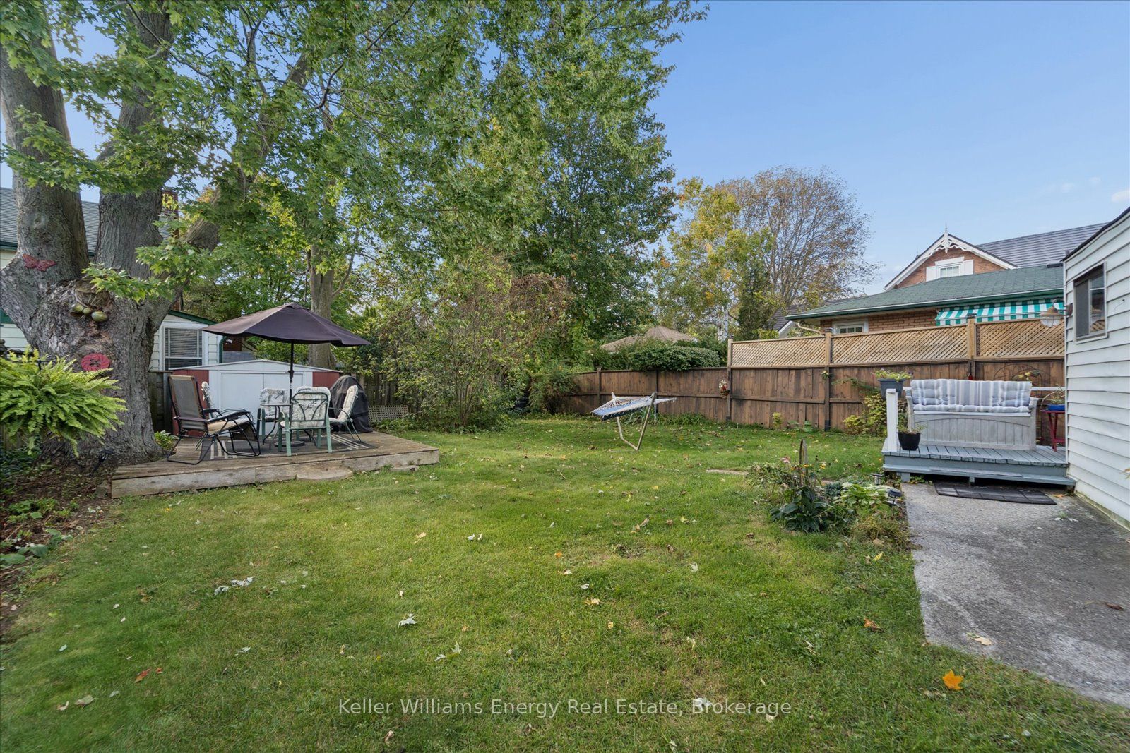 325 Ball Street Property Photo 42