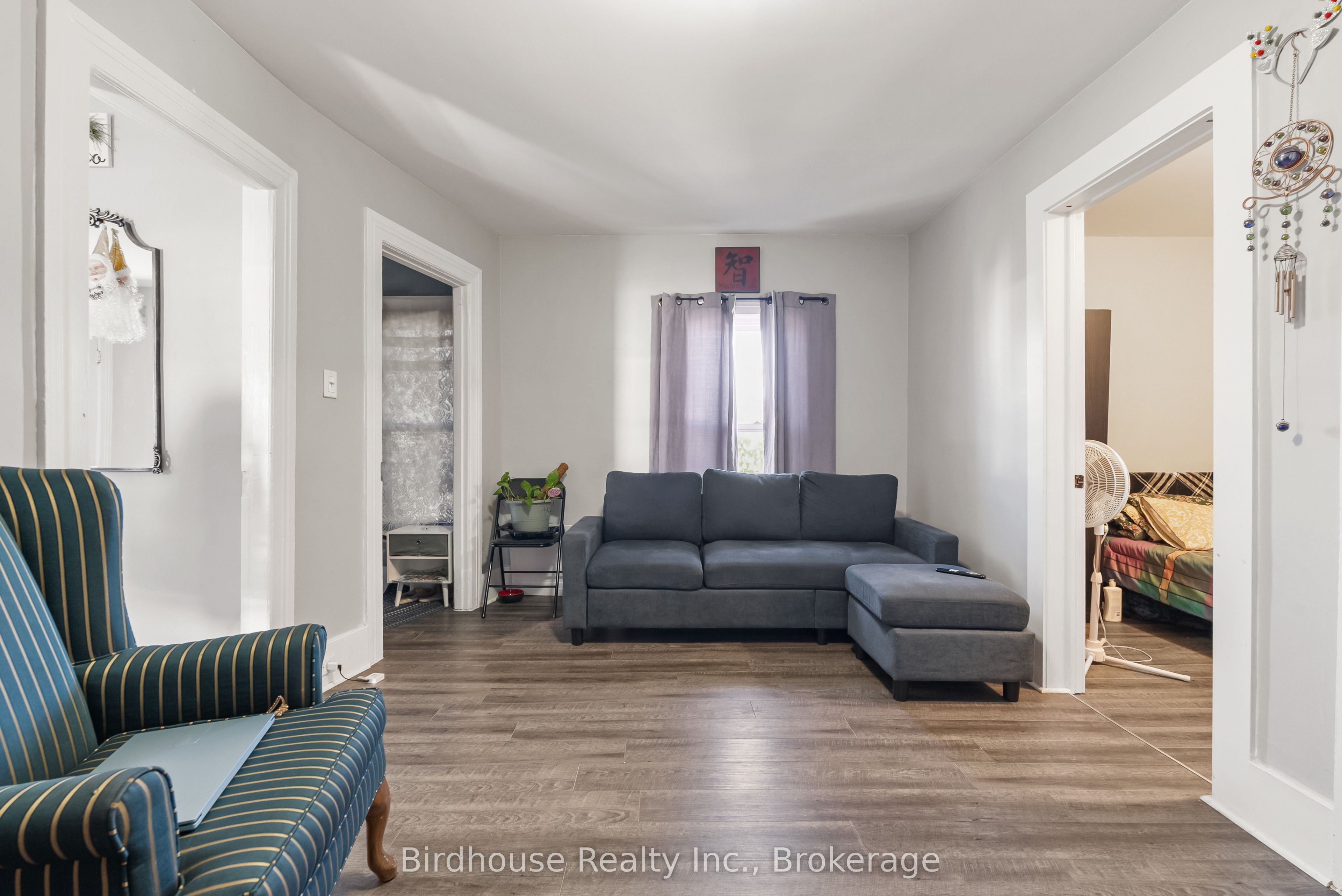 99 Durham Street W Property Photo 19
