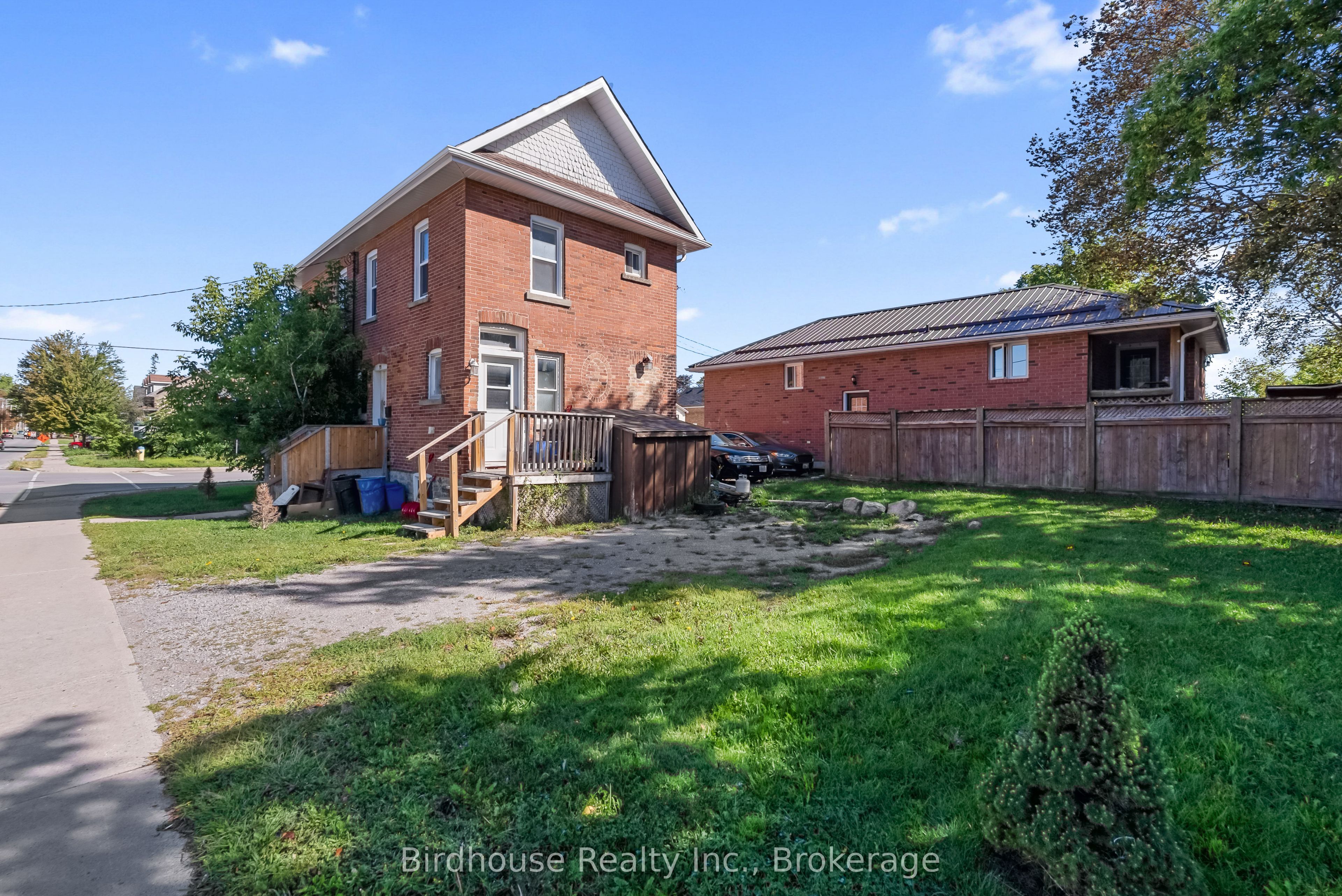 99 Durham Street W Property Photo 30