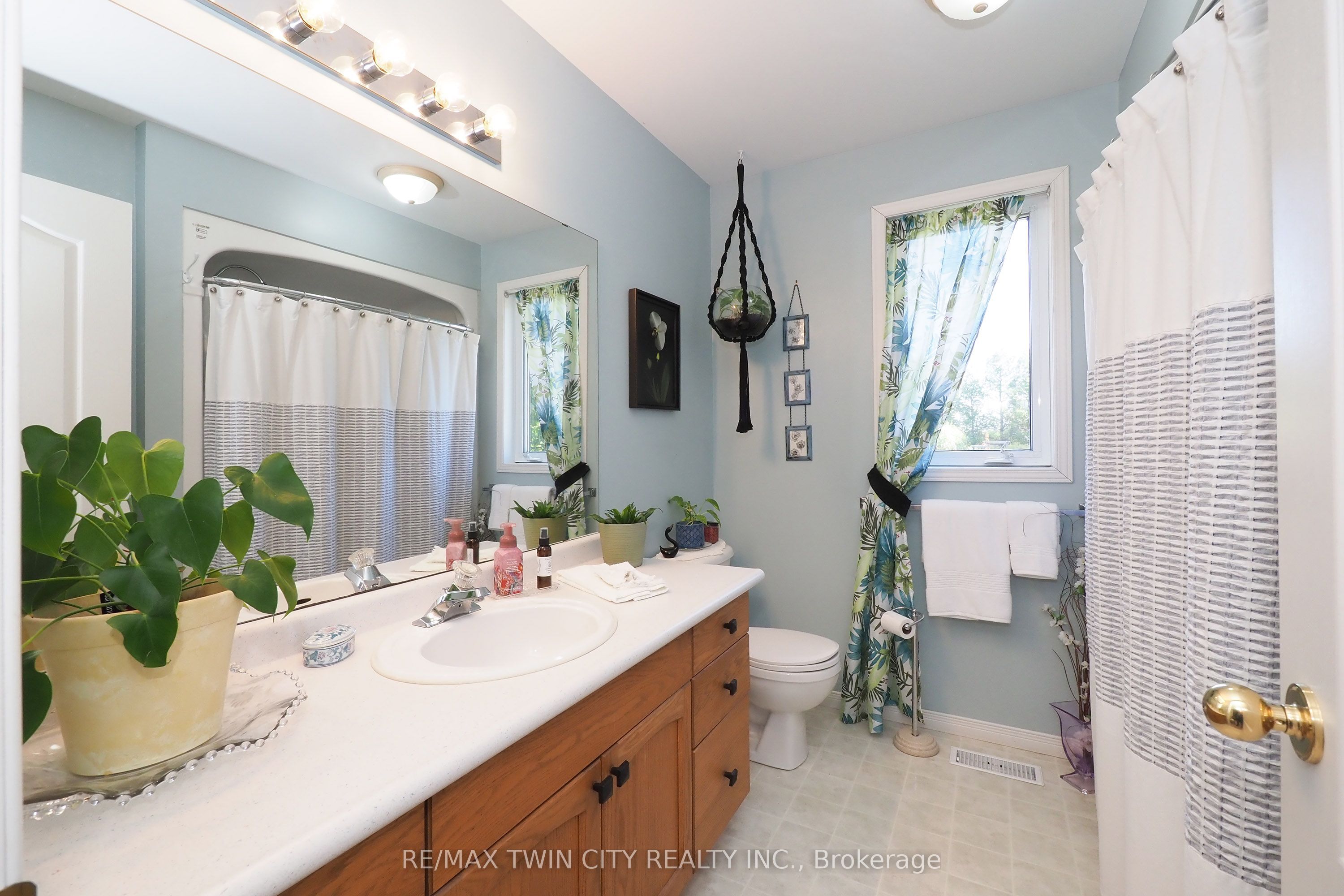 30 Nesbitt Street Property Photo 22
