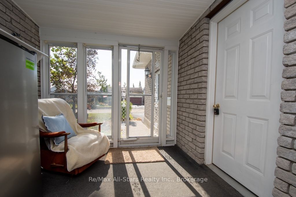 41 Cedartree Lane Property Photo 5